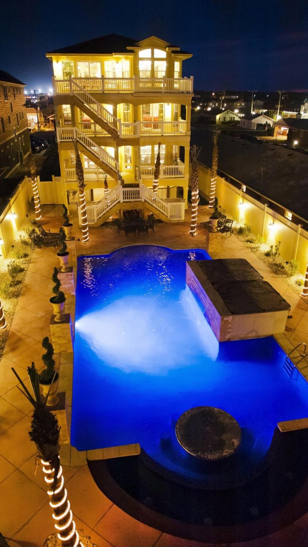 OCEANFRONT, 18 BRs, ELEV, Theater, Rec Room, Poolside Bar, Luxury, EP204, Grande Ritz Carolina view 5