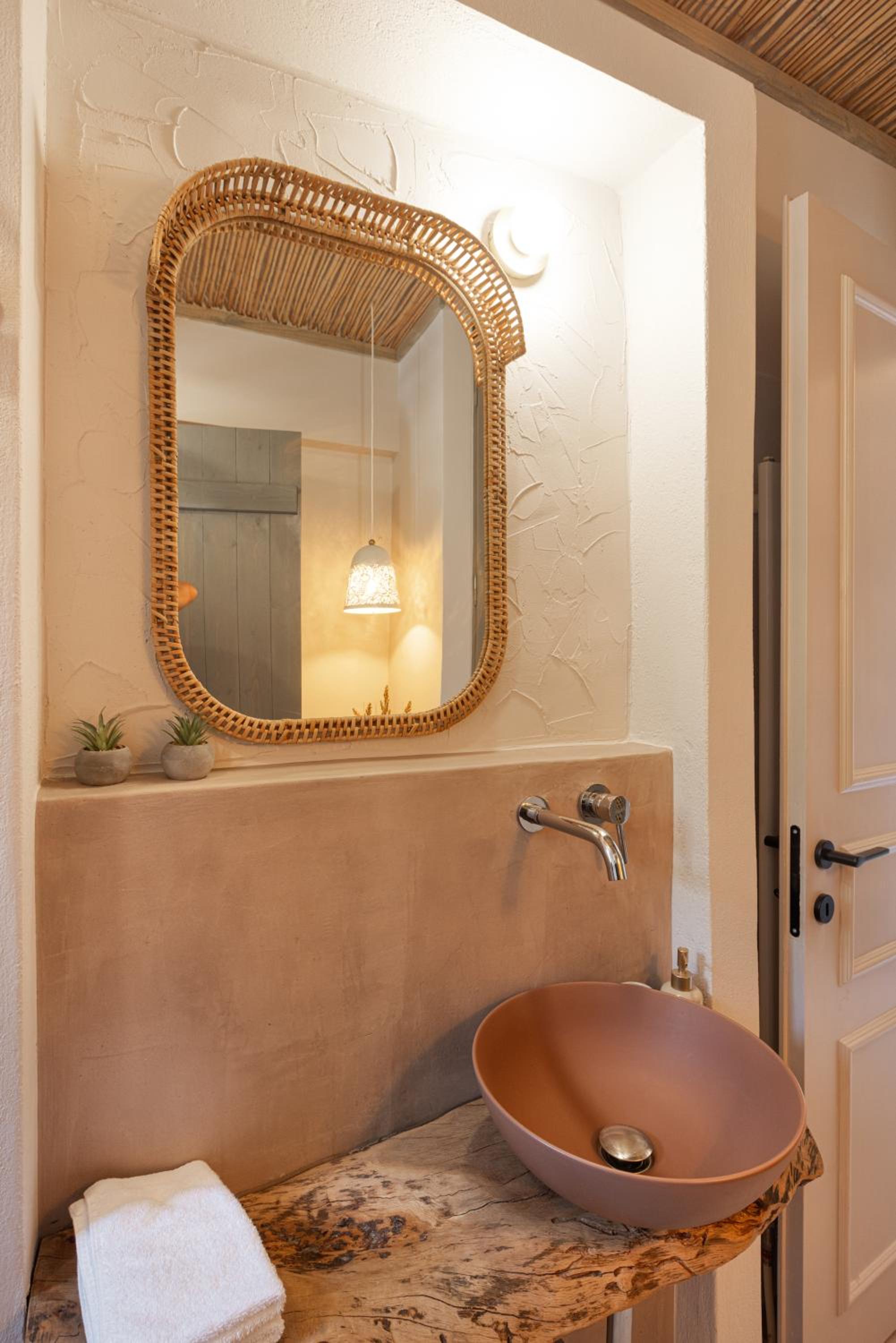 Chariclea Villas Retreat