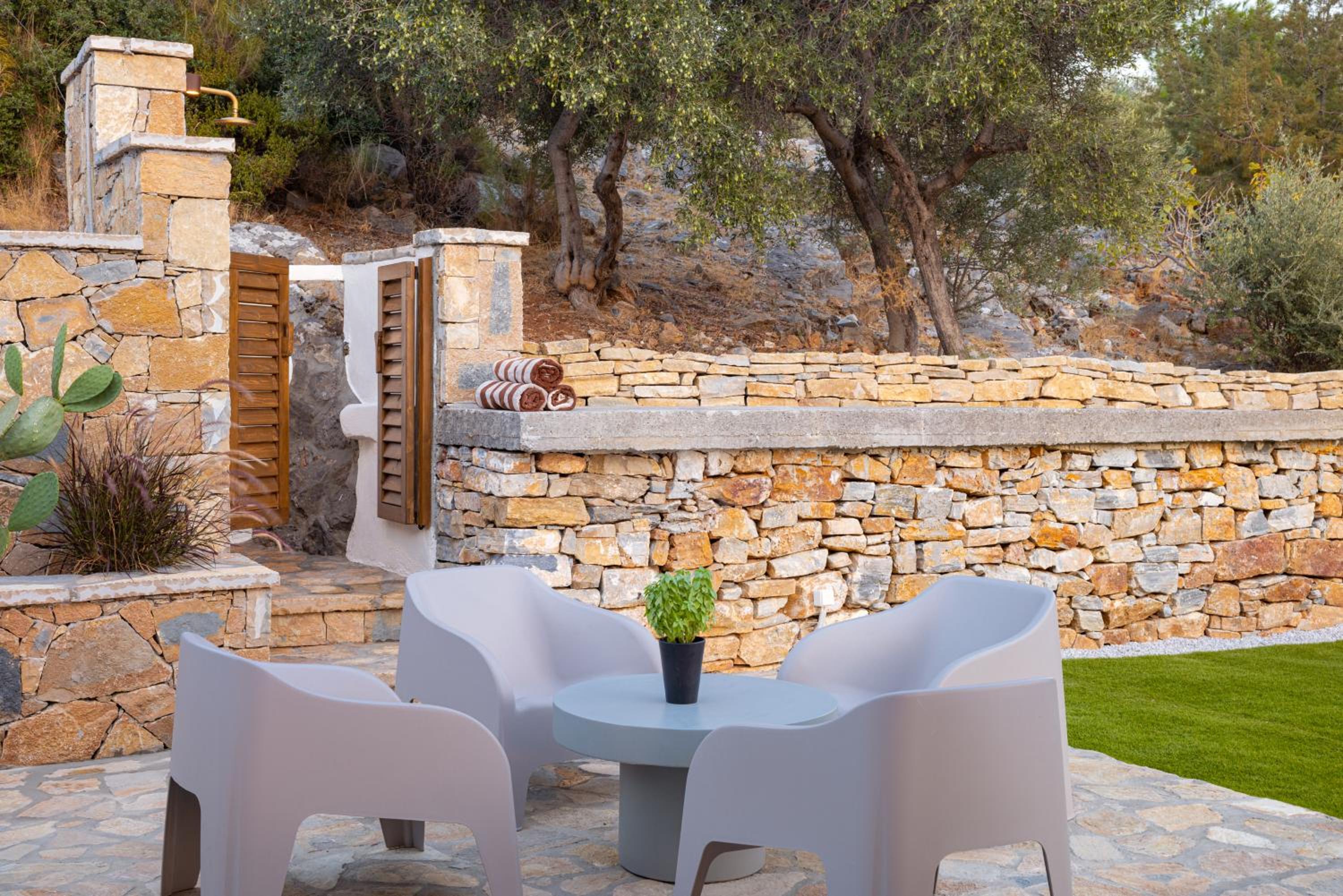 Chariclea Villas Retreat