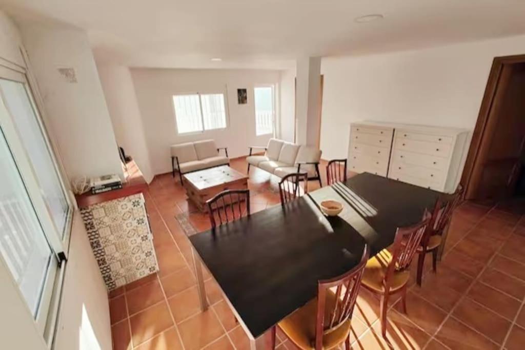 Fully private villa for 12p with large pool in Valencia-Náquera
