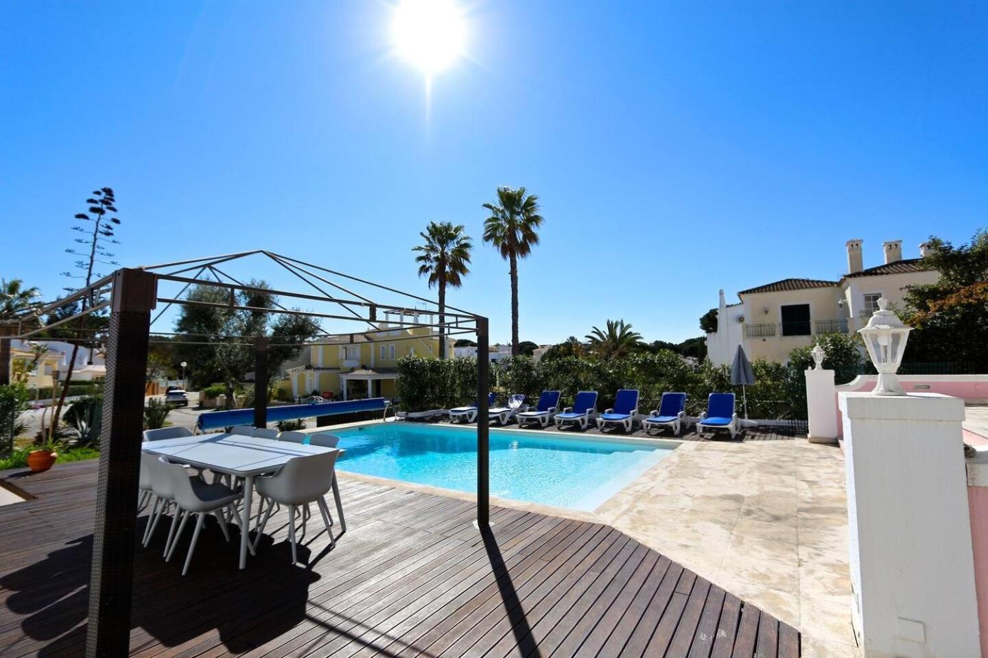 Elegant Vilamoura Old Town Villa Villa Camilla 6 Bedrooms Pool Table view 4