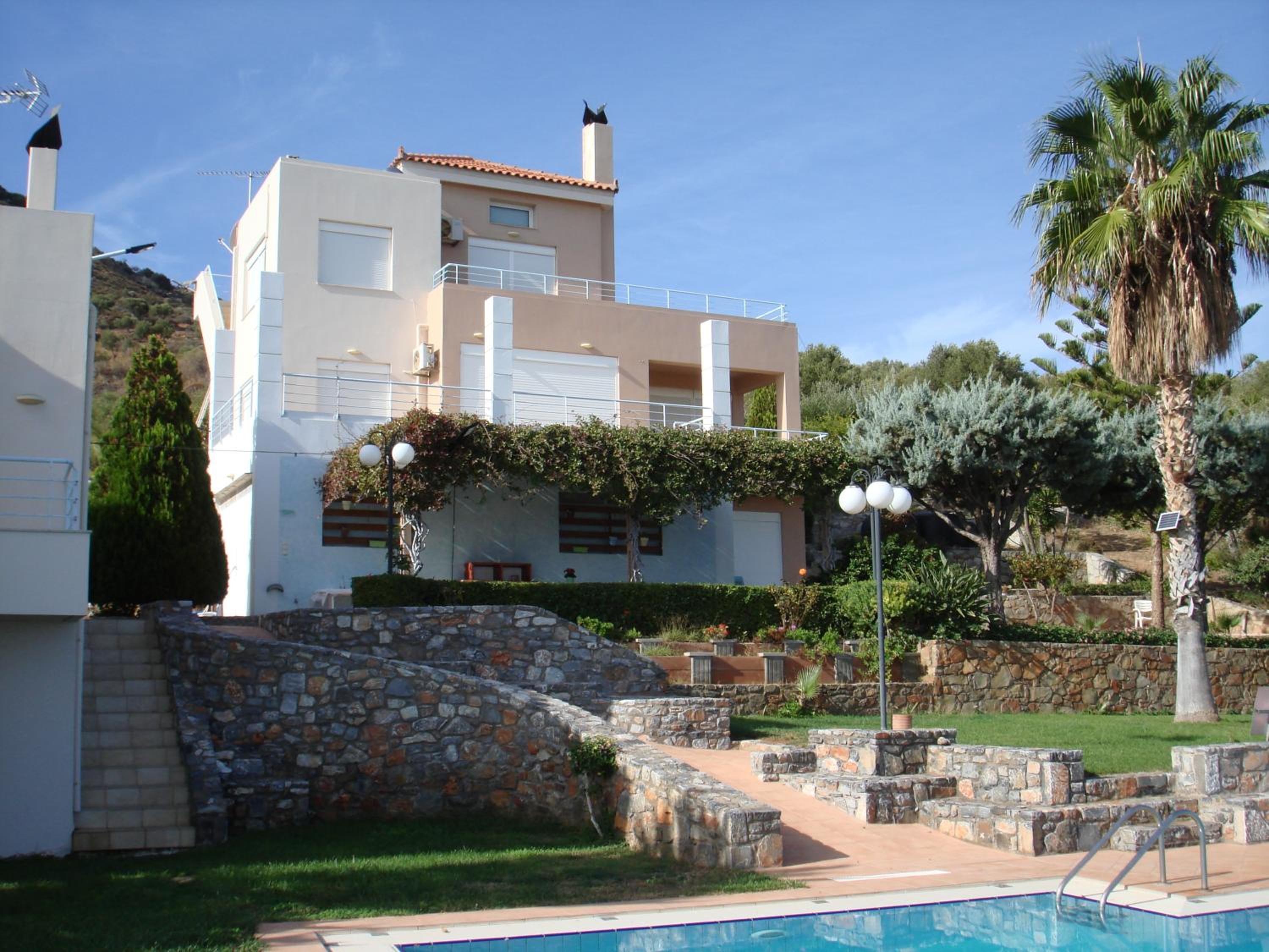 Agnanti Villas