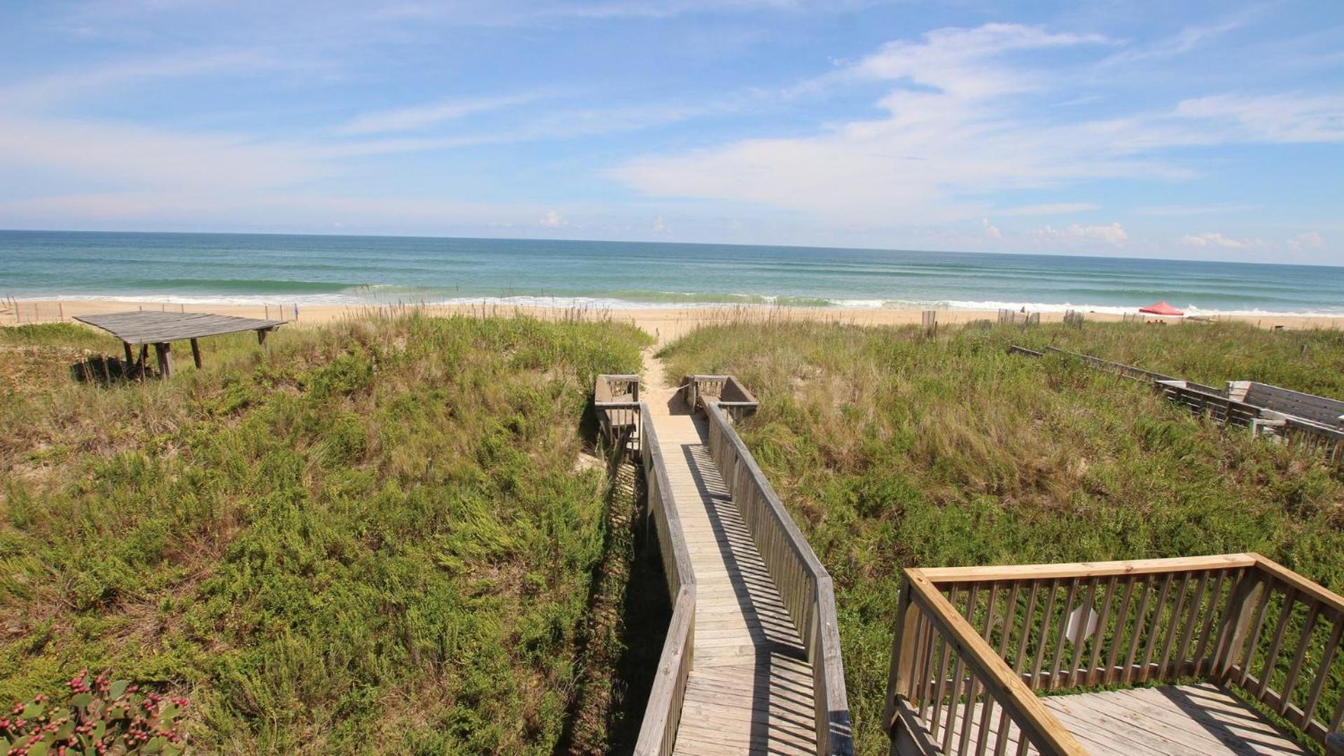 OCEANFRONT, Ocean Views, Private Beach Access, Sun Decks, KD229, The Sand Trap view 3