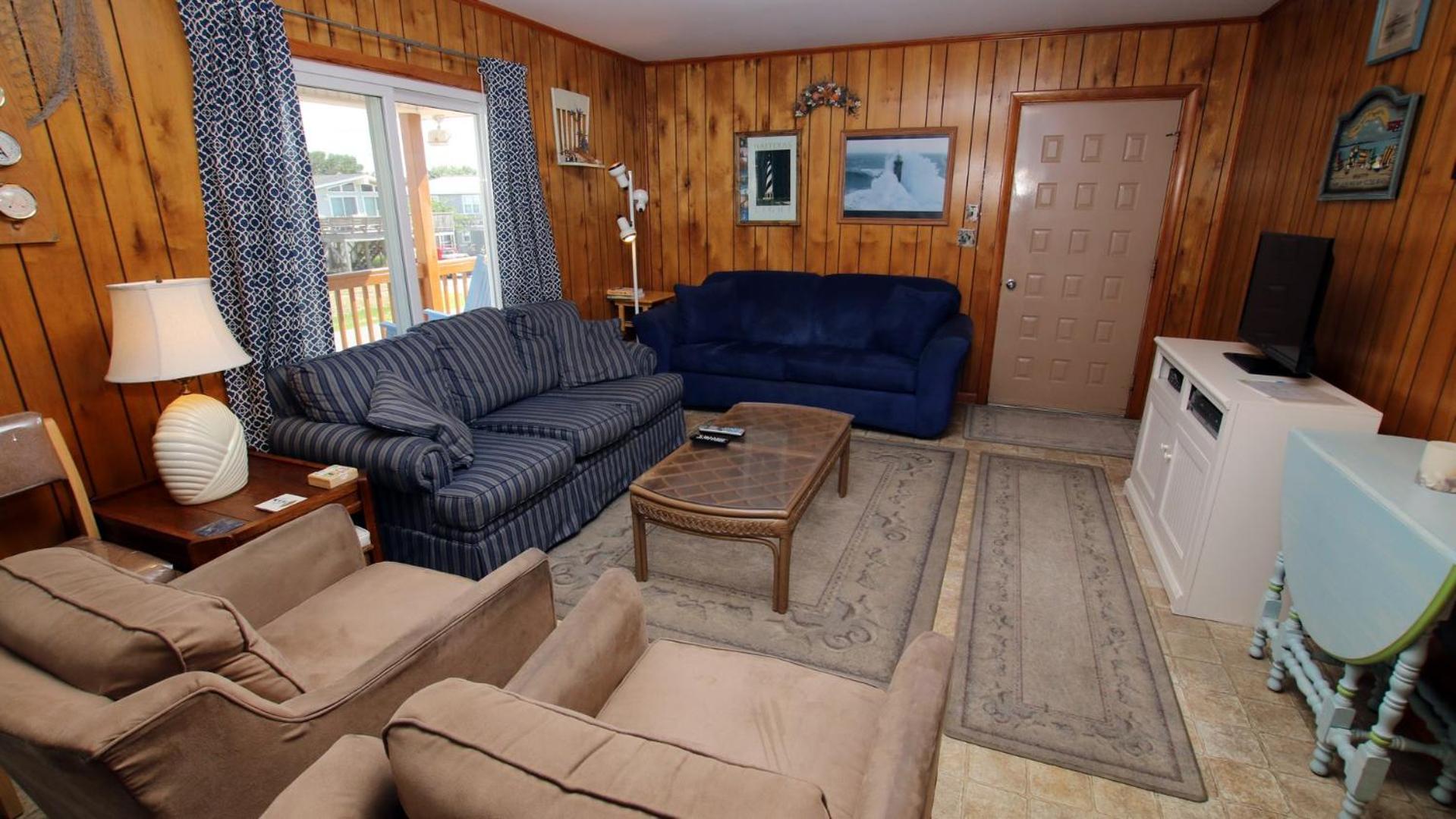 Oceanside, Close to Shopping and beach! KD233, II Views view 3