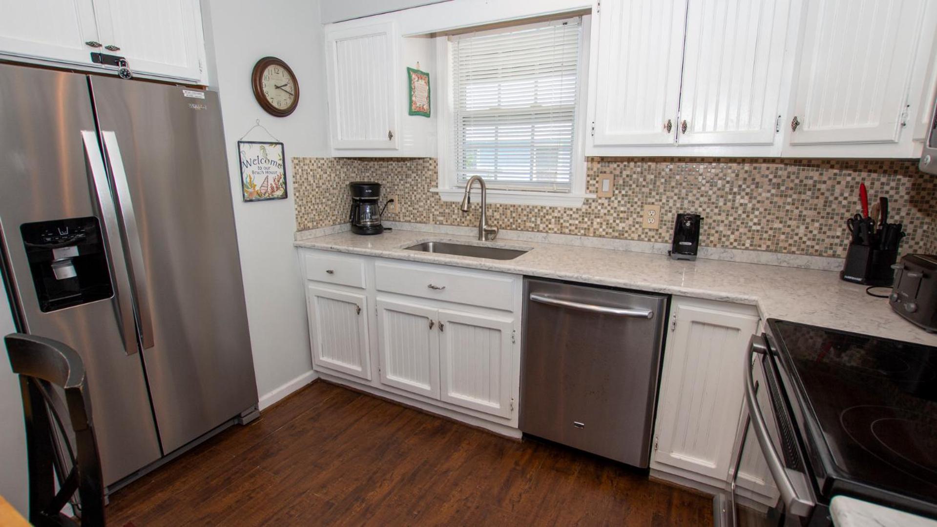 Oceanside, Hot Tub, Close to beach, KD231, WindOver view 3