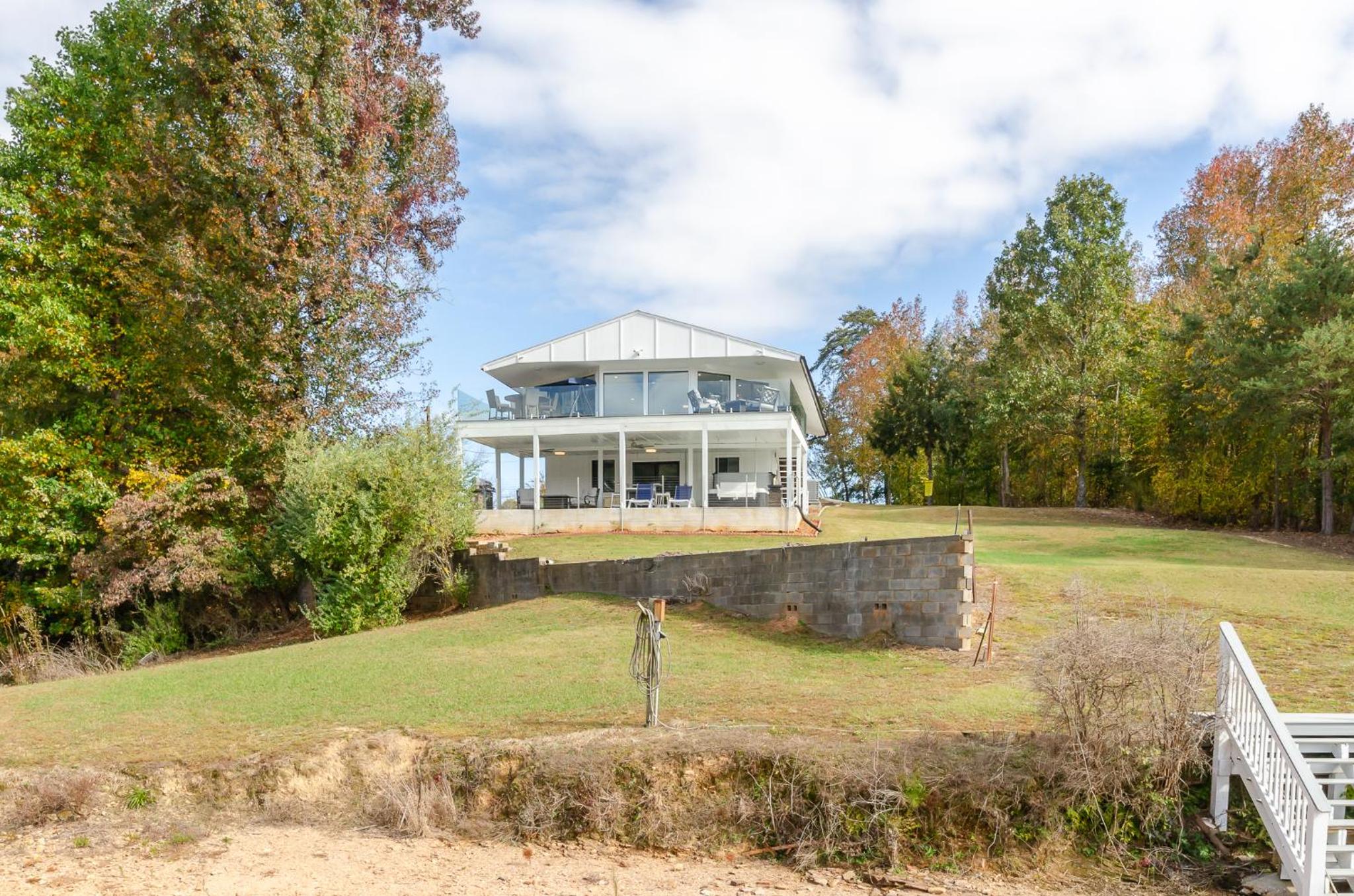 Lakeside Haven