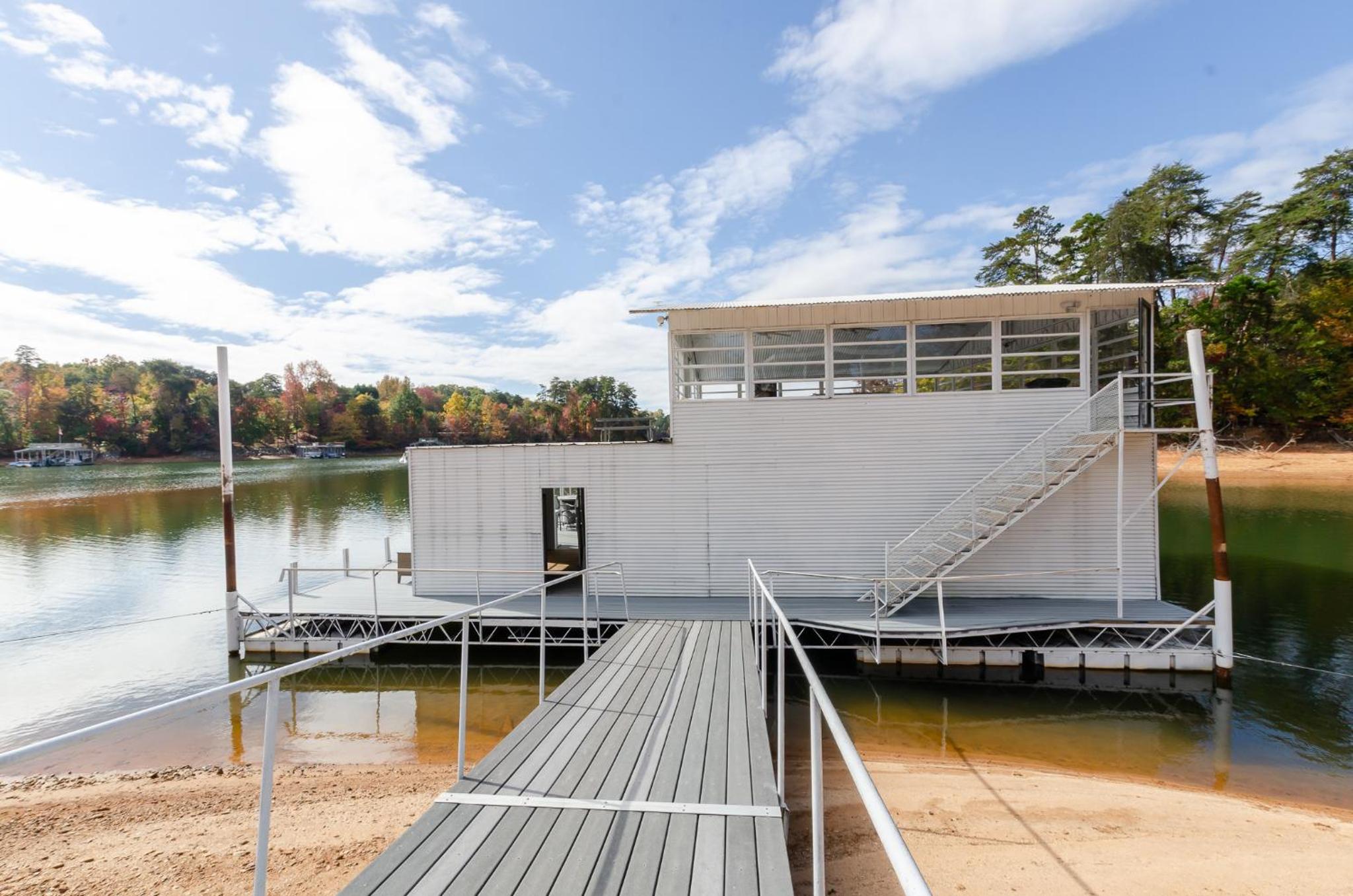 Lakeside Haven