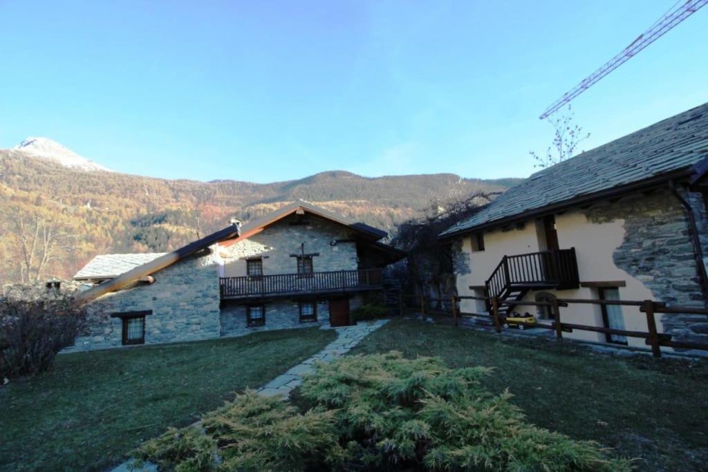 Spectacular mountain hideaway