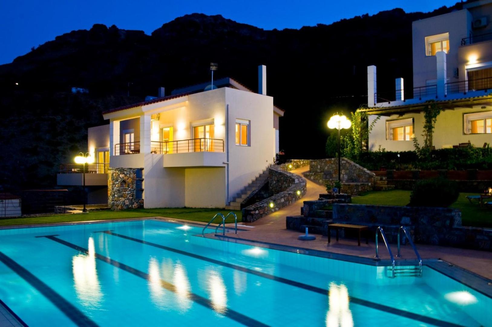 Agnanti Villas