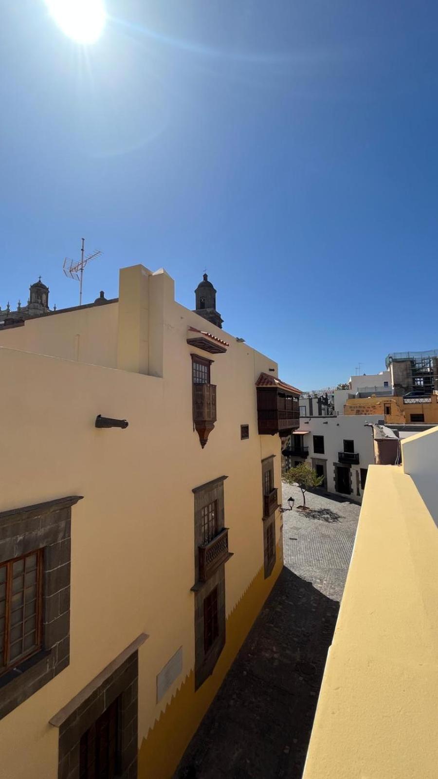 C-10 Vegueta Apartment - Private Rooftop Pool view 4