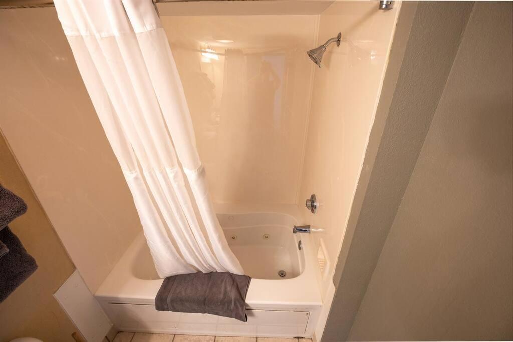 Baywatch Renovated, Unobstructed Oceanfront Views view 5