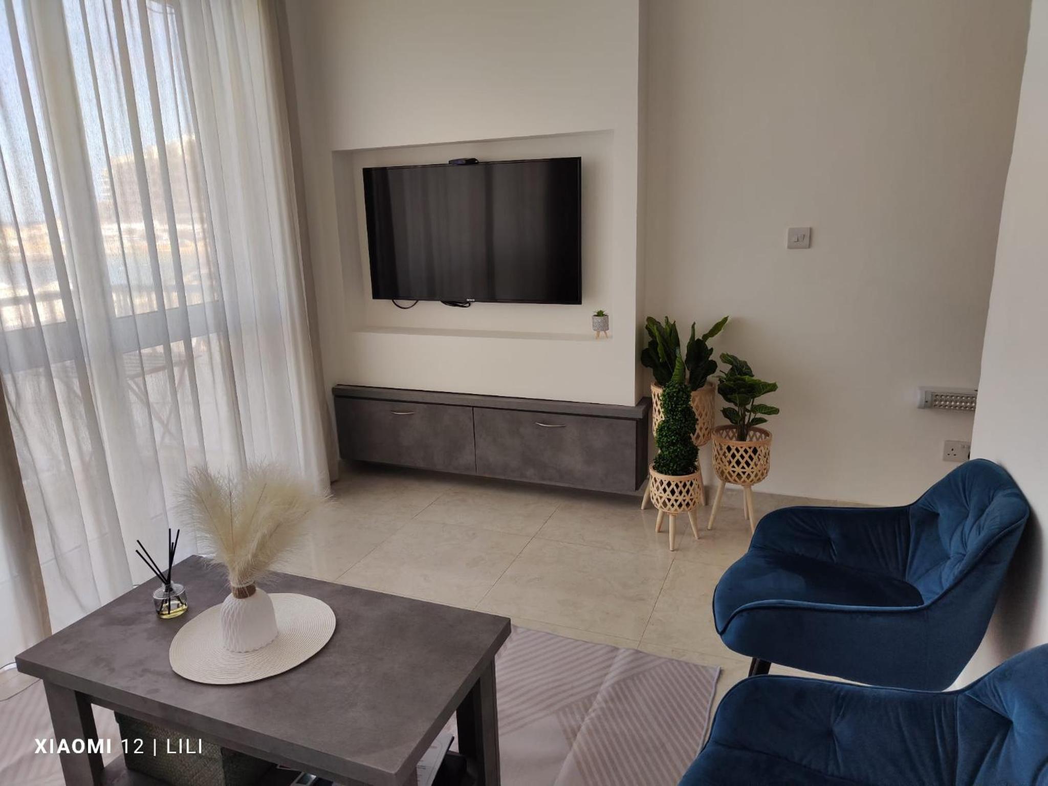 Lilly's Sea view, beachfront apartment