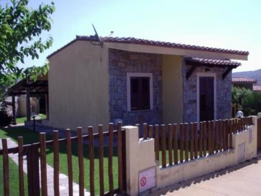 Vittorio House Villetta indipendente con giardino a Villasimius photo 1