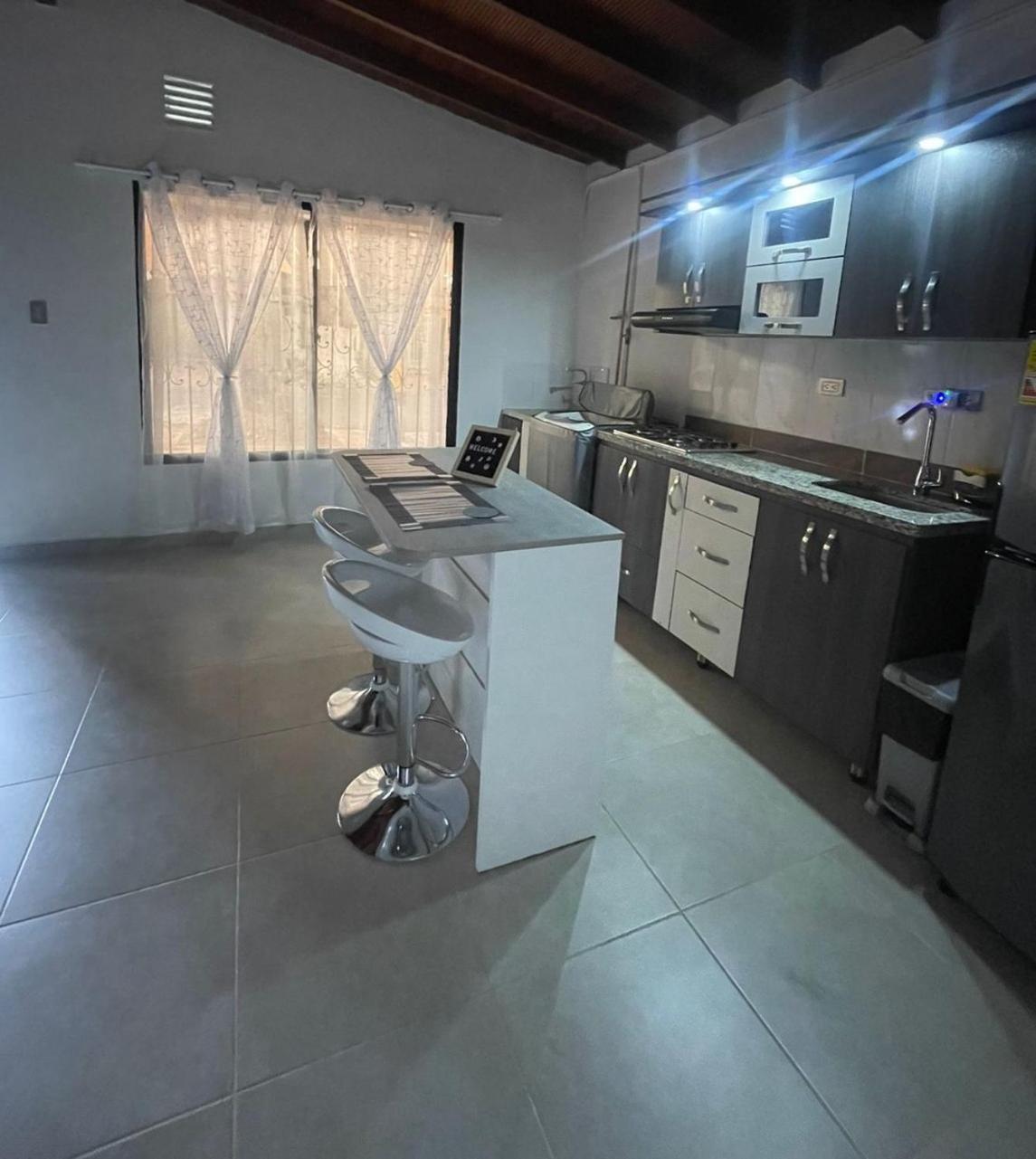 Aparta estudio Laureles - Estadio