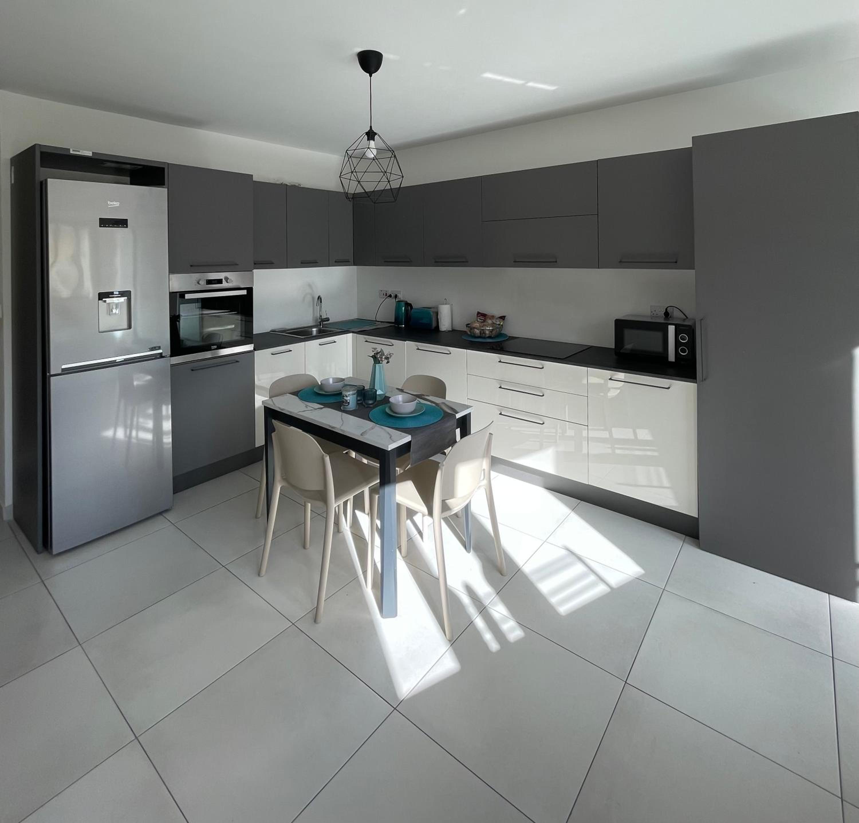 Zen Apt in the Heart of Malta view 2