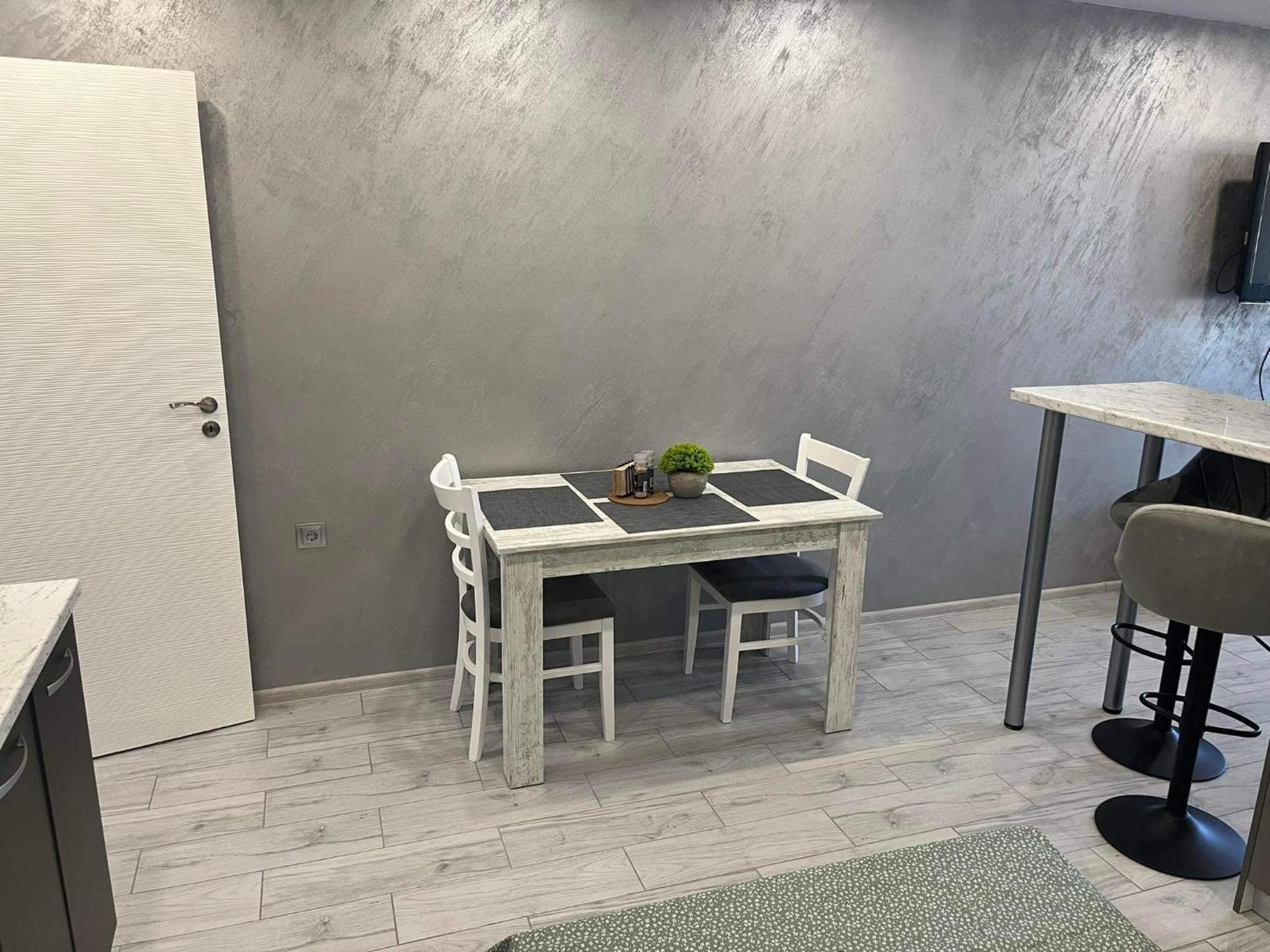Ultra Lux Studio Free Underground Secure Parking