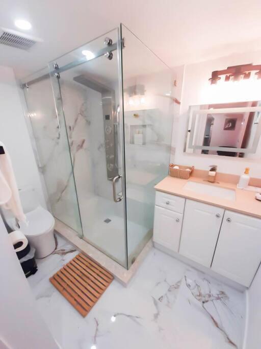 Riverfront Cottage Sauna Canoe Included Kids Playroom Nature Escape