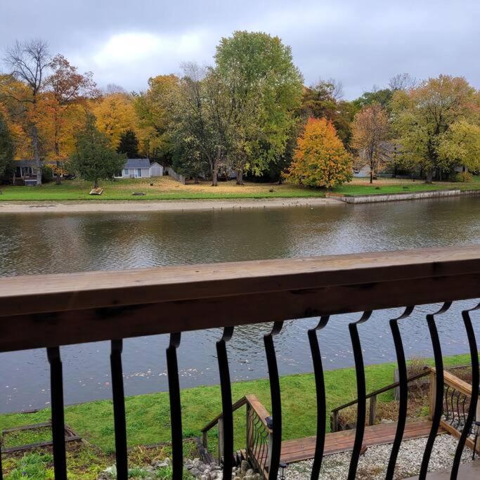 Riverfront Cottage Sauna Canoe Included Kids Playroom Nature Escape