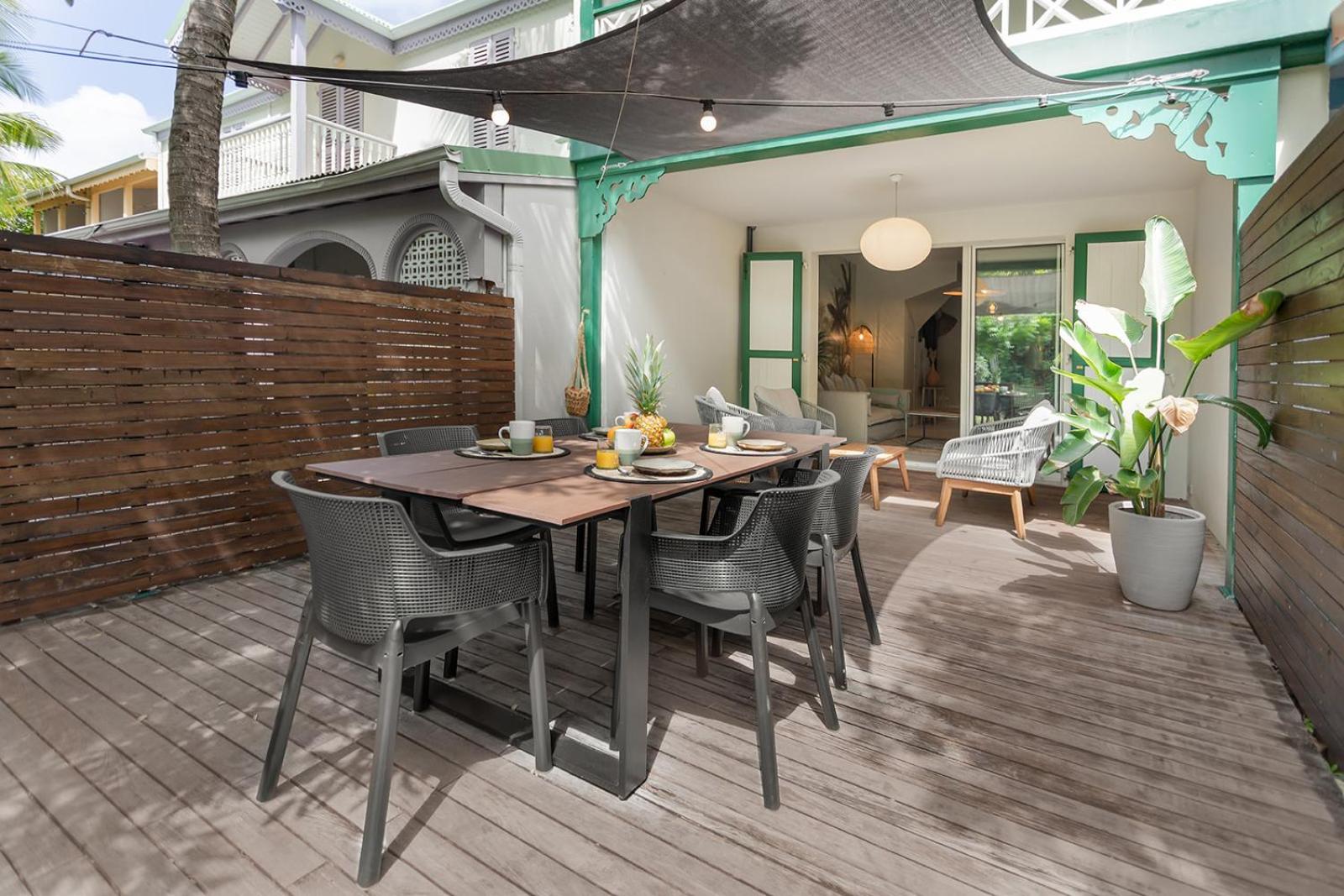 Maison Gama, 2 bdr with pool!