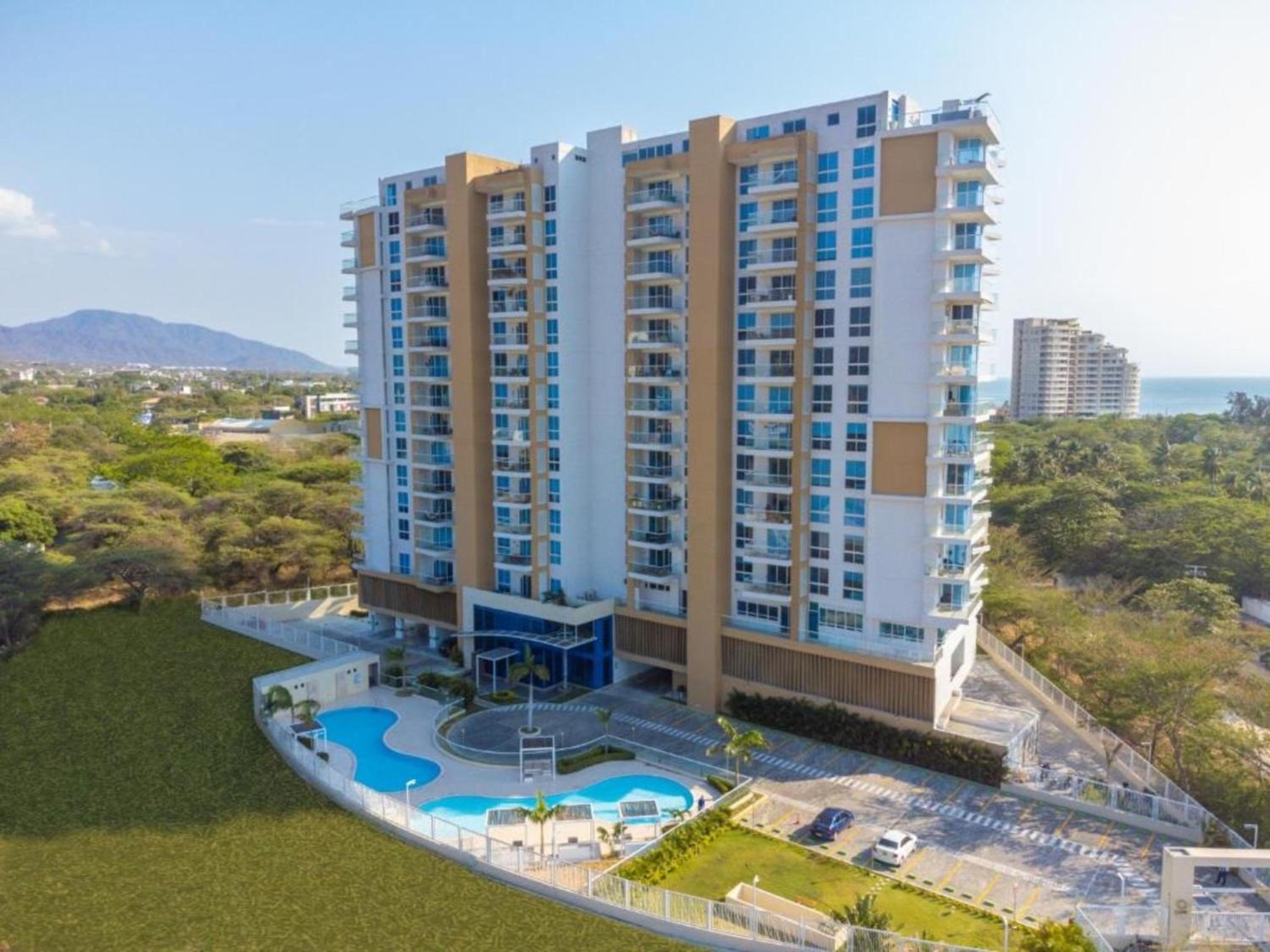 Ocean Club Apartments – Near the Sea by SOHO