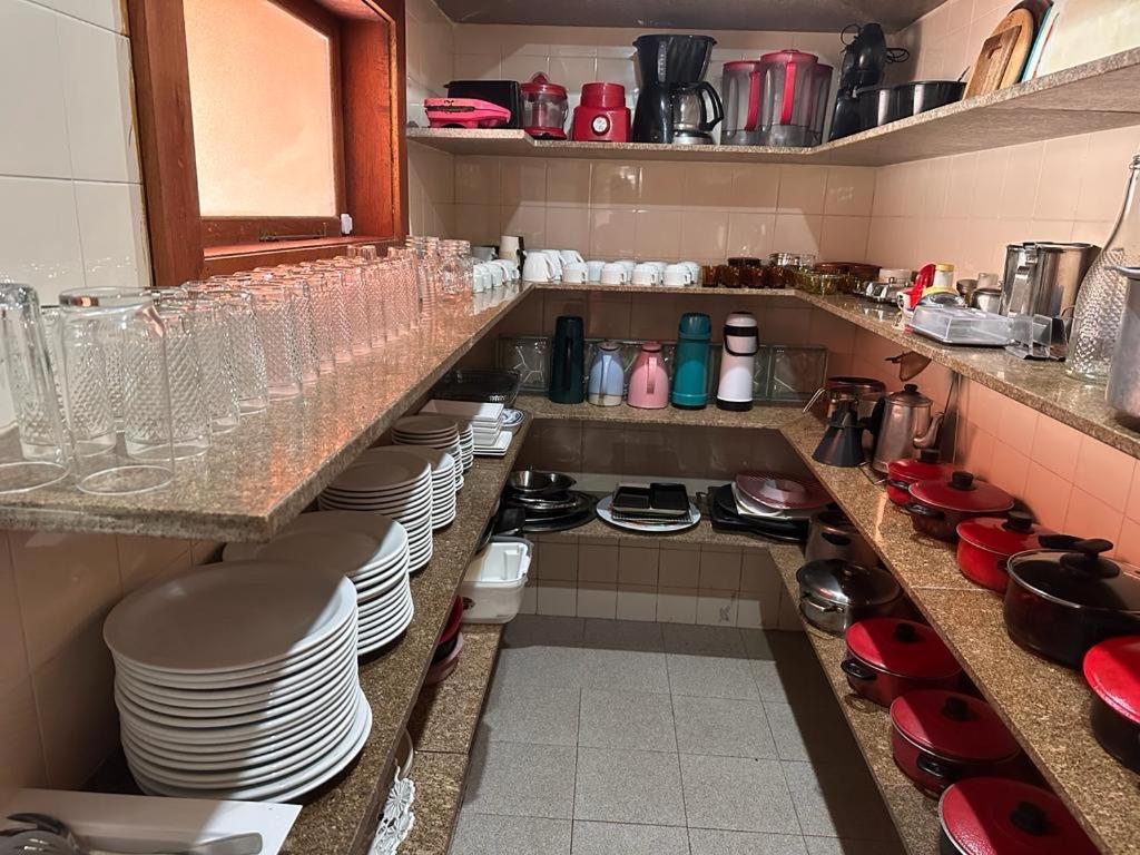 Búzios Prime: Vista Mar, 50m da Praia da Ferradura, 8 suites