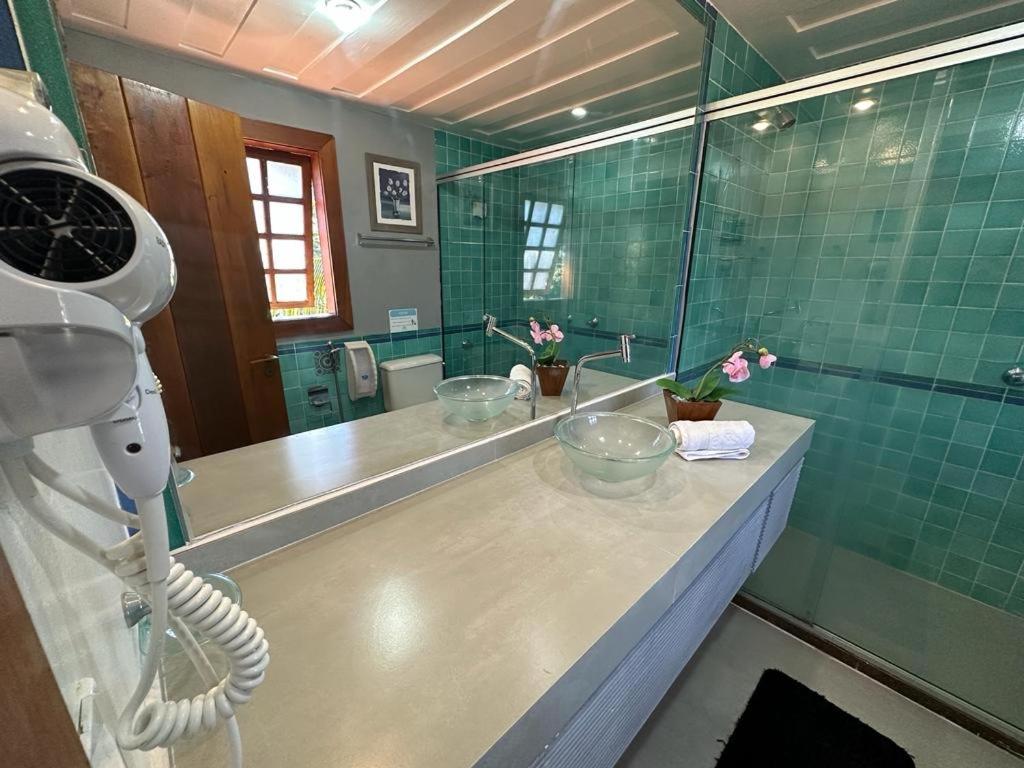 Búzios Prime: Vista Mar, 50m da Praia da Ferradura, 8 suites