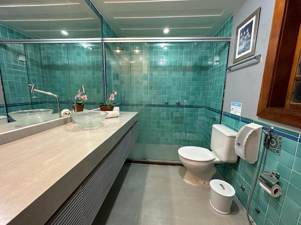 Búzios Prime: Vista Mar, 50m da Praia da Ferradura, 8 suites