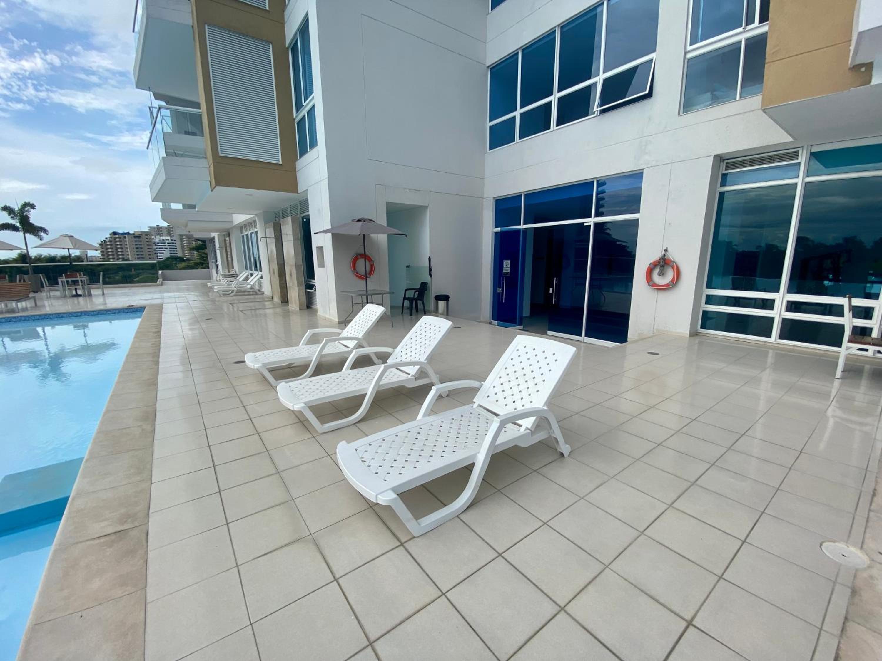 Ocean Club Apartments – Near the Sea by SOHO