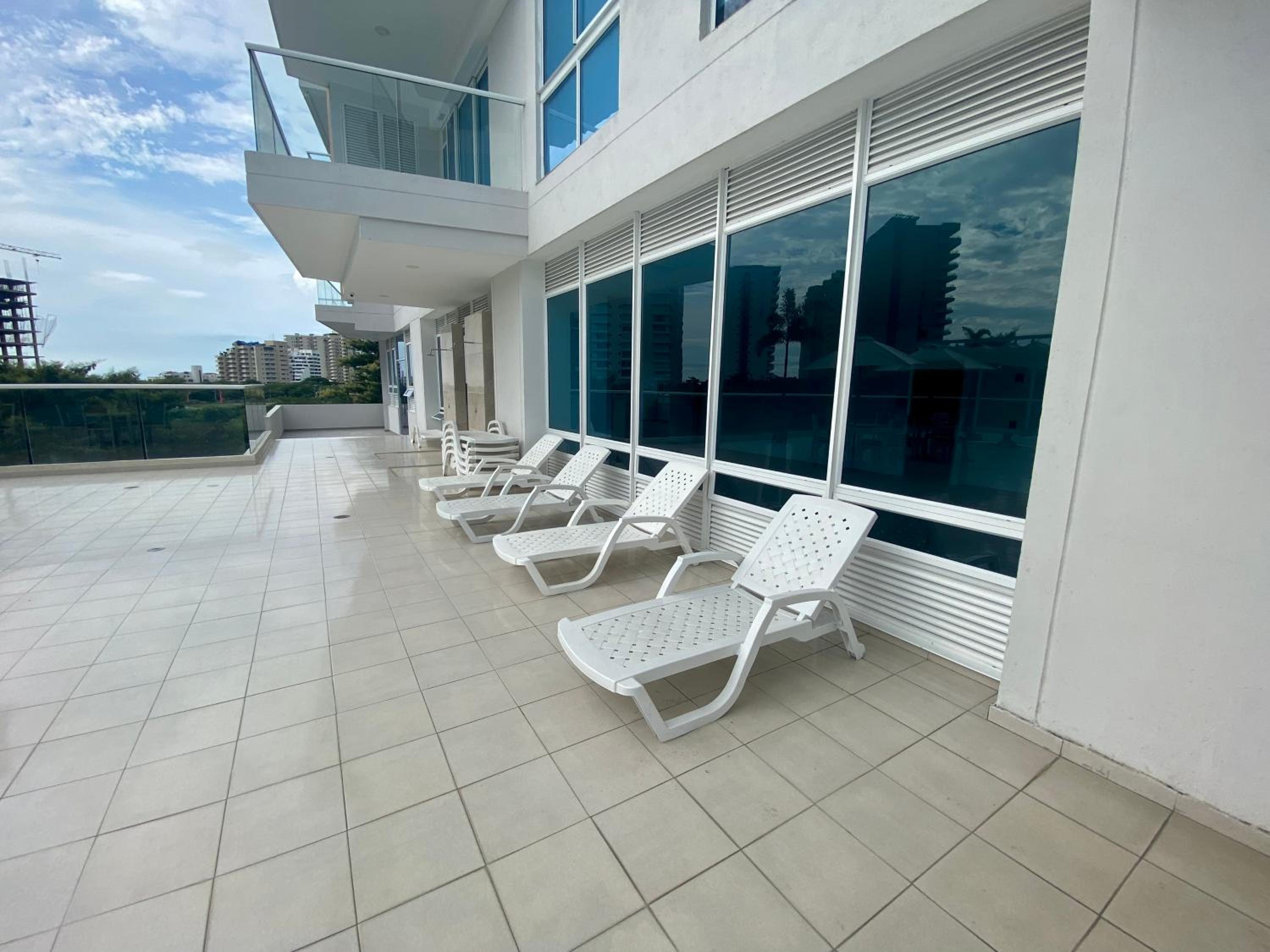 Ocean Club Apartments – Near the Sea by SOHO