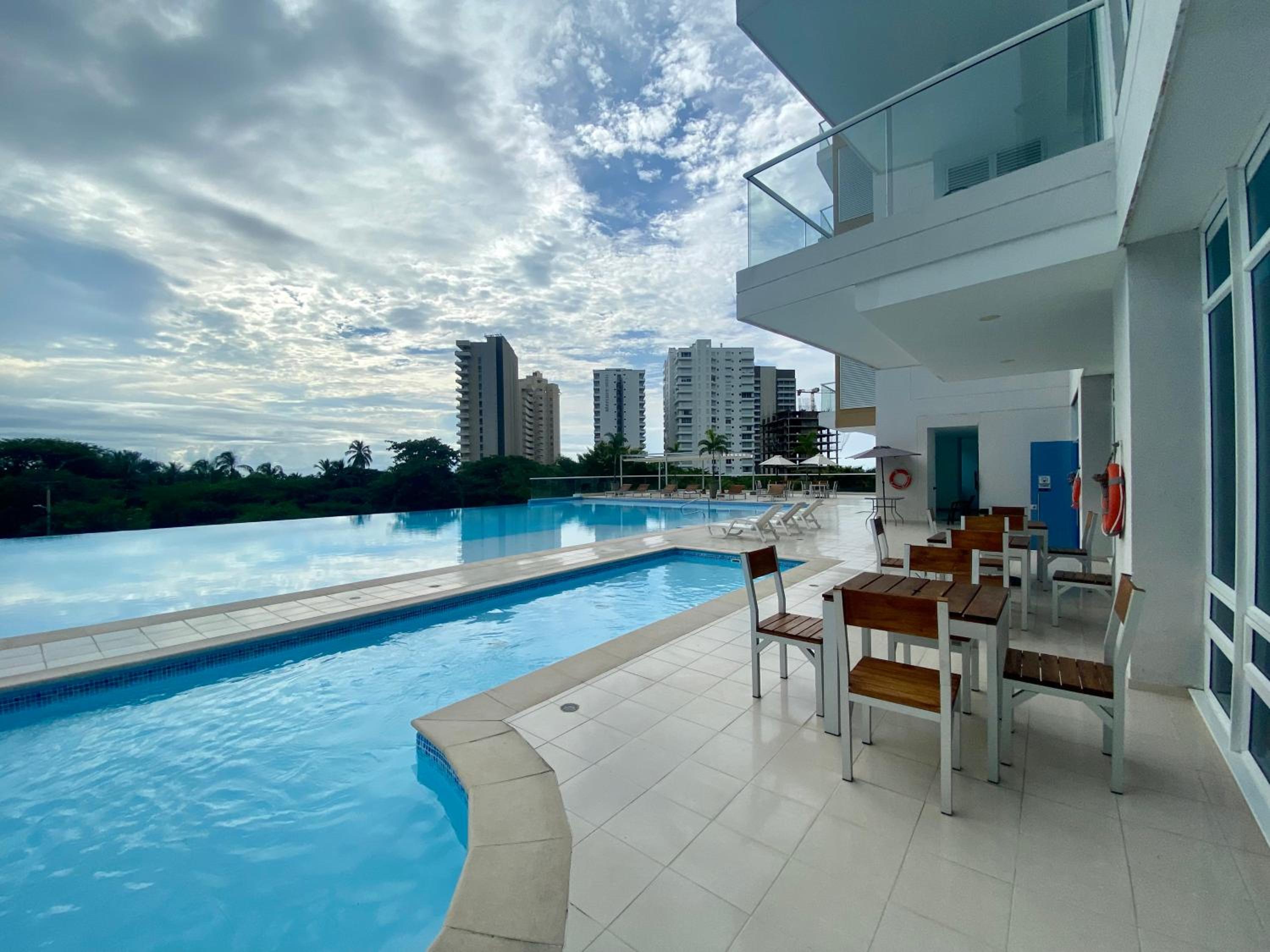 Ocean Club Apartments – Near the Sea by SOHO