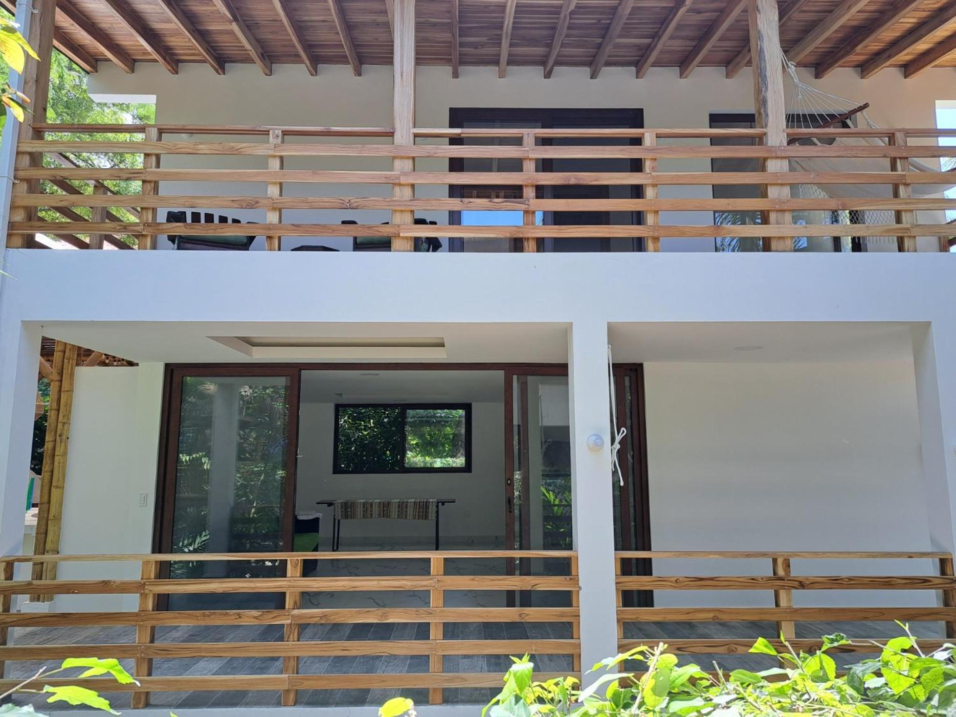 Spondylus Lodge view 4