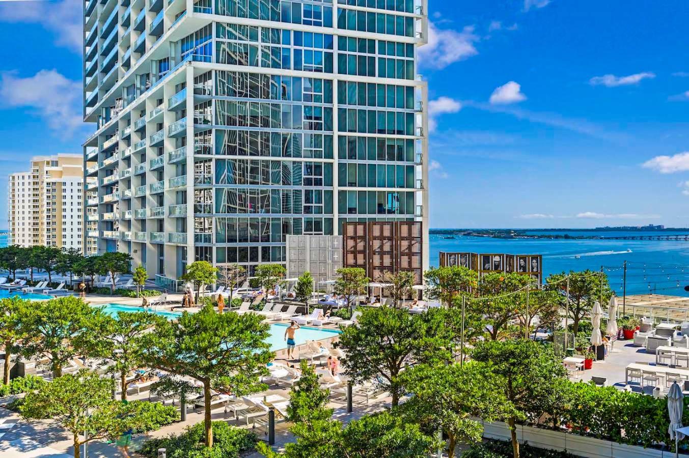 Luxury 1 BR Condo W Icon Brickell-Waterviews photo 2