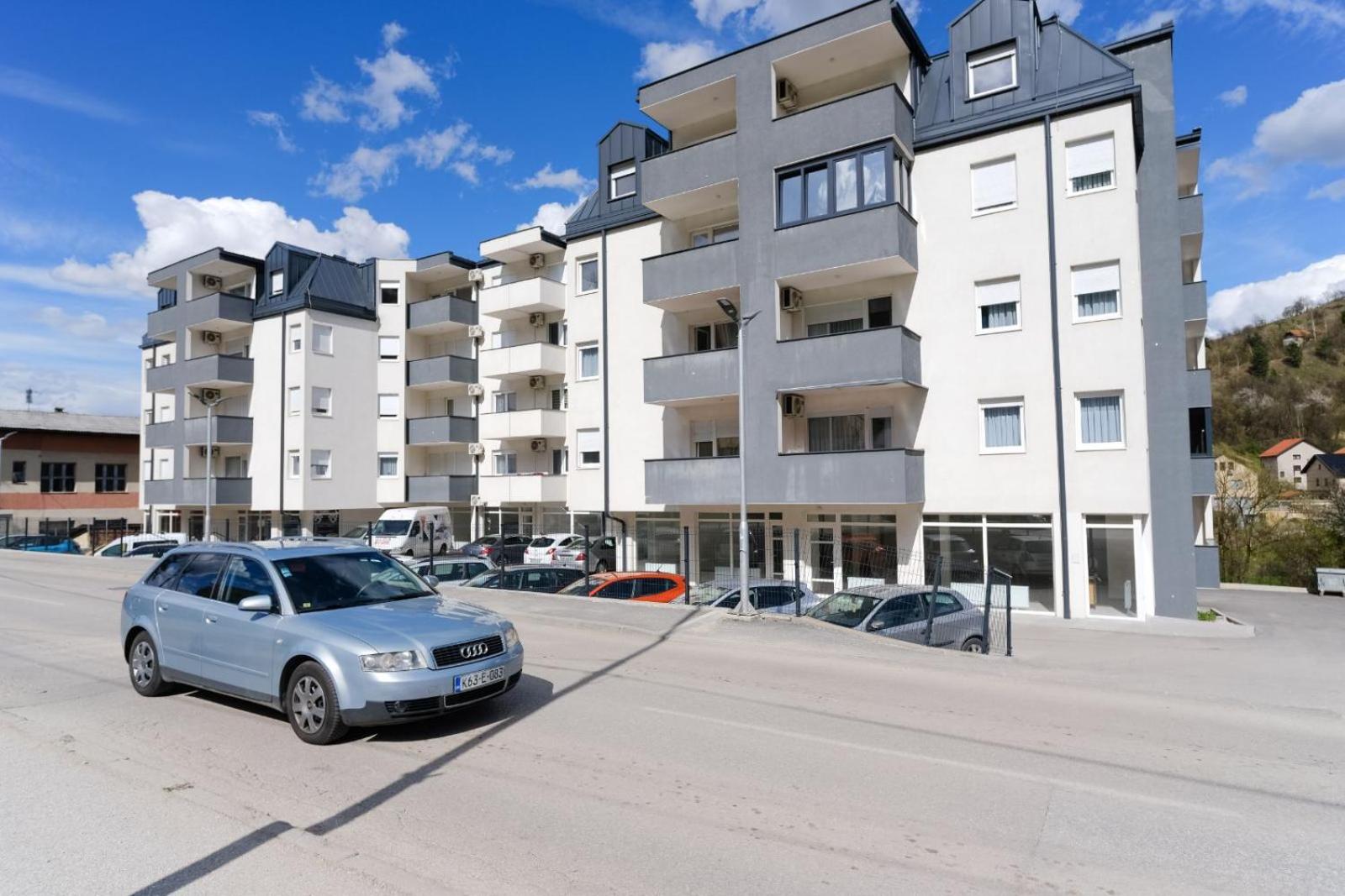 Lux Sara Apartments