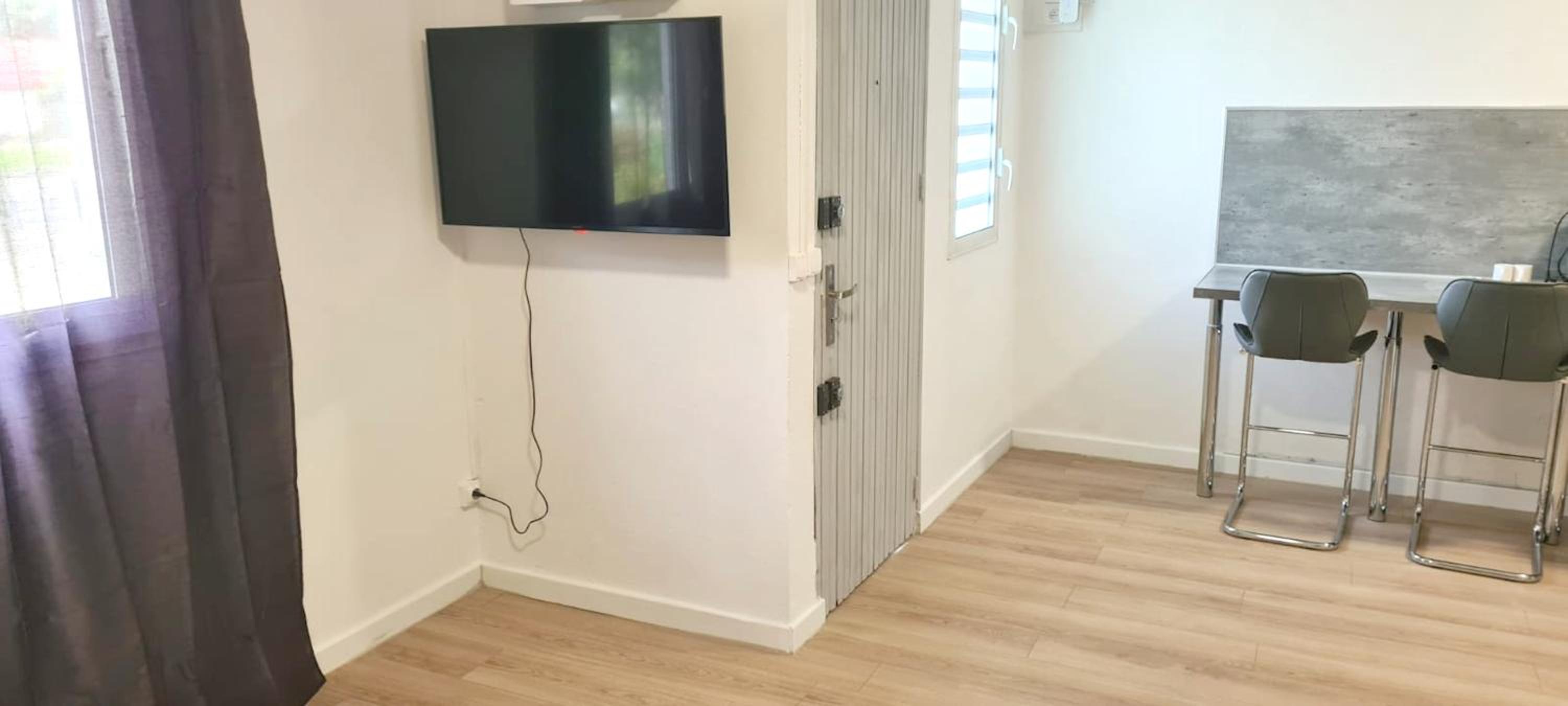 Studio élégant aux Abymes - 50 m² + Terrasse view 2