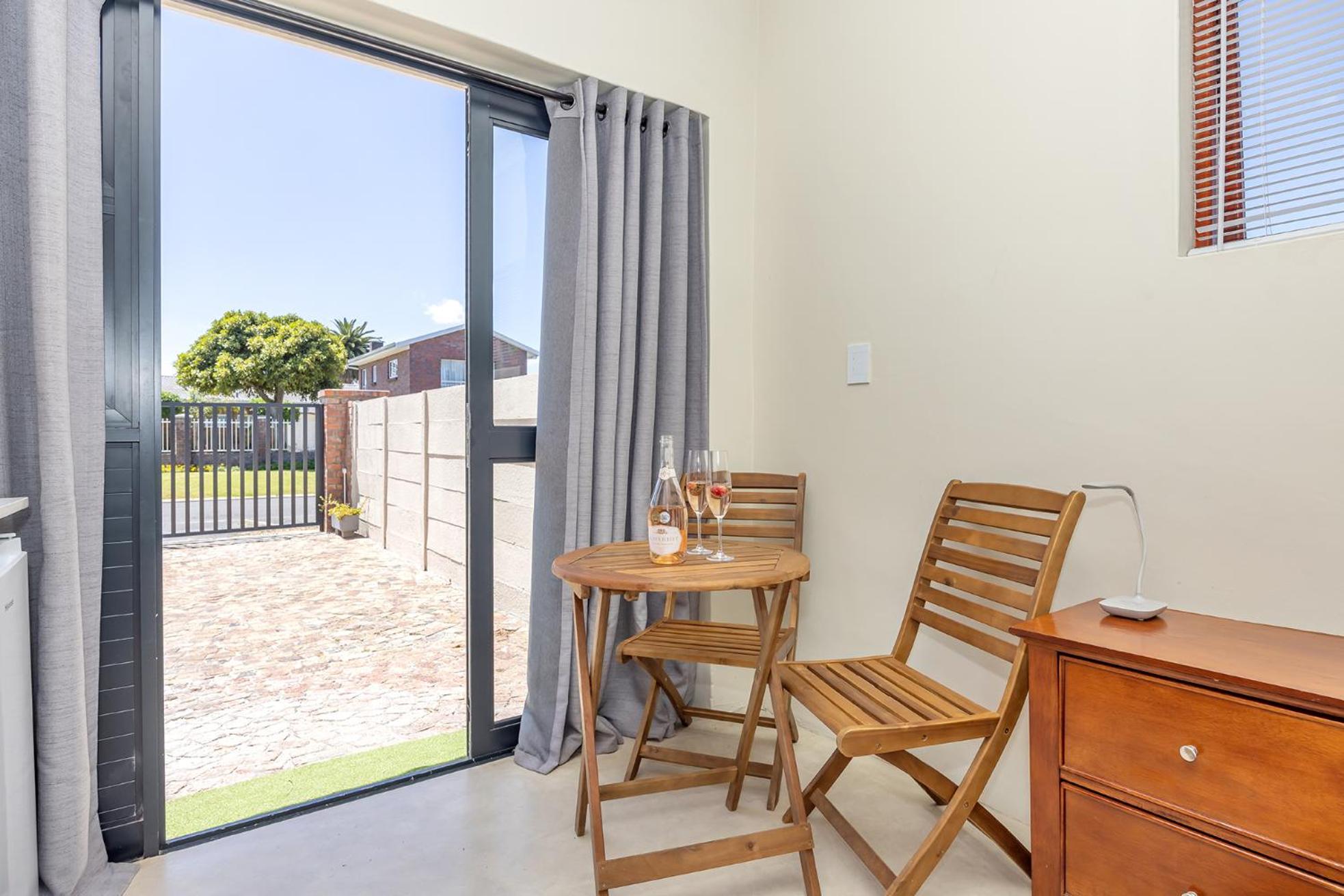 Blouberg Studio Apartments view 3
