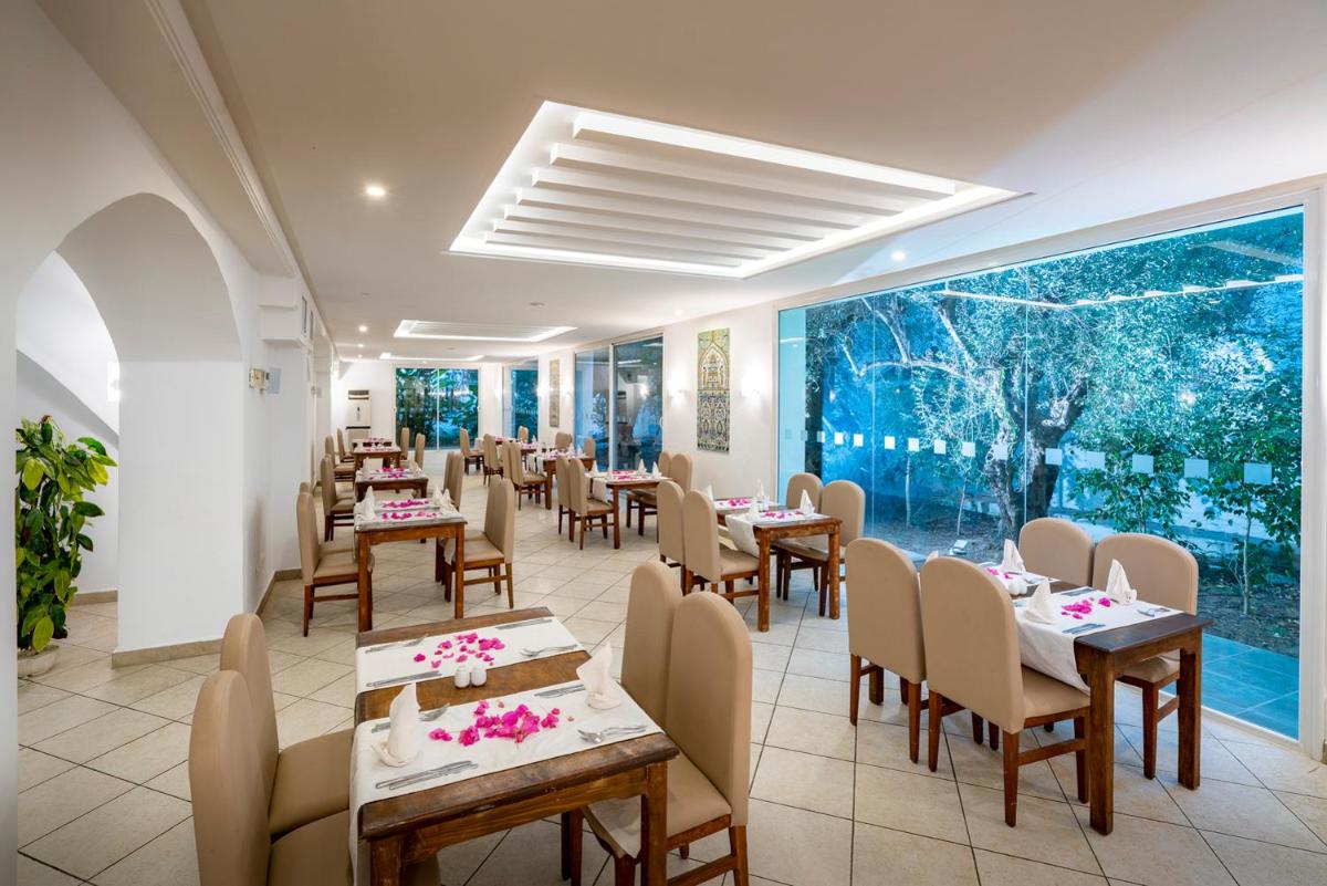 restaurant