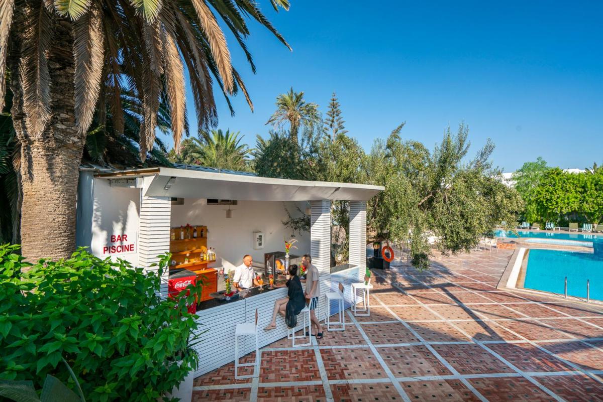 outdoor BBQ area