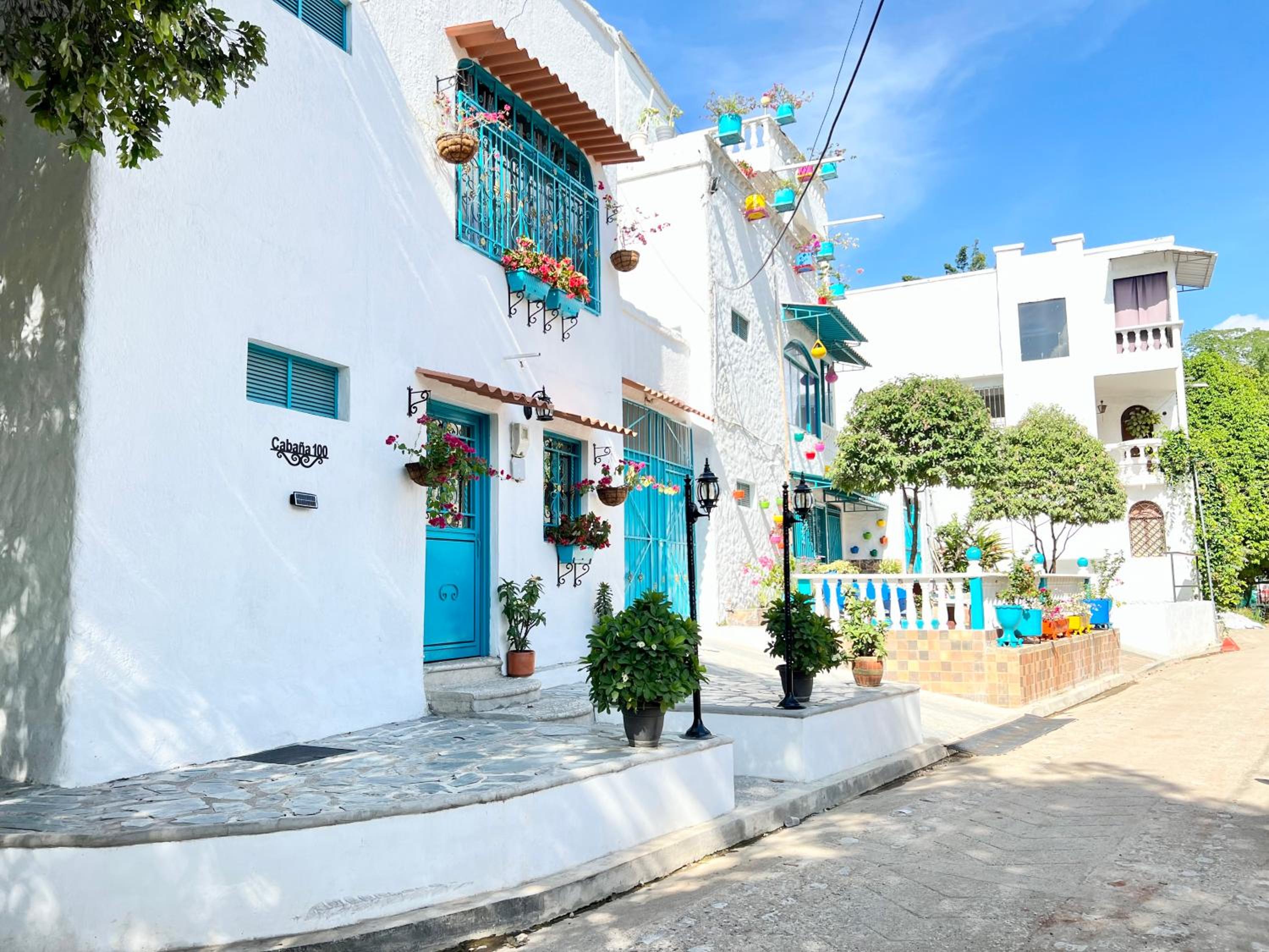 Cabaña La Aldea - Santorini Colombiano