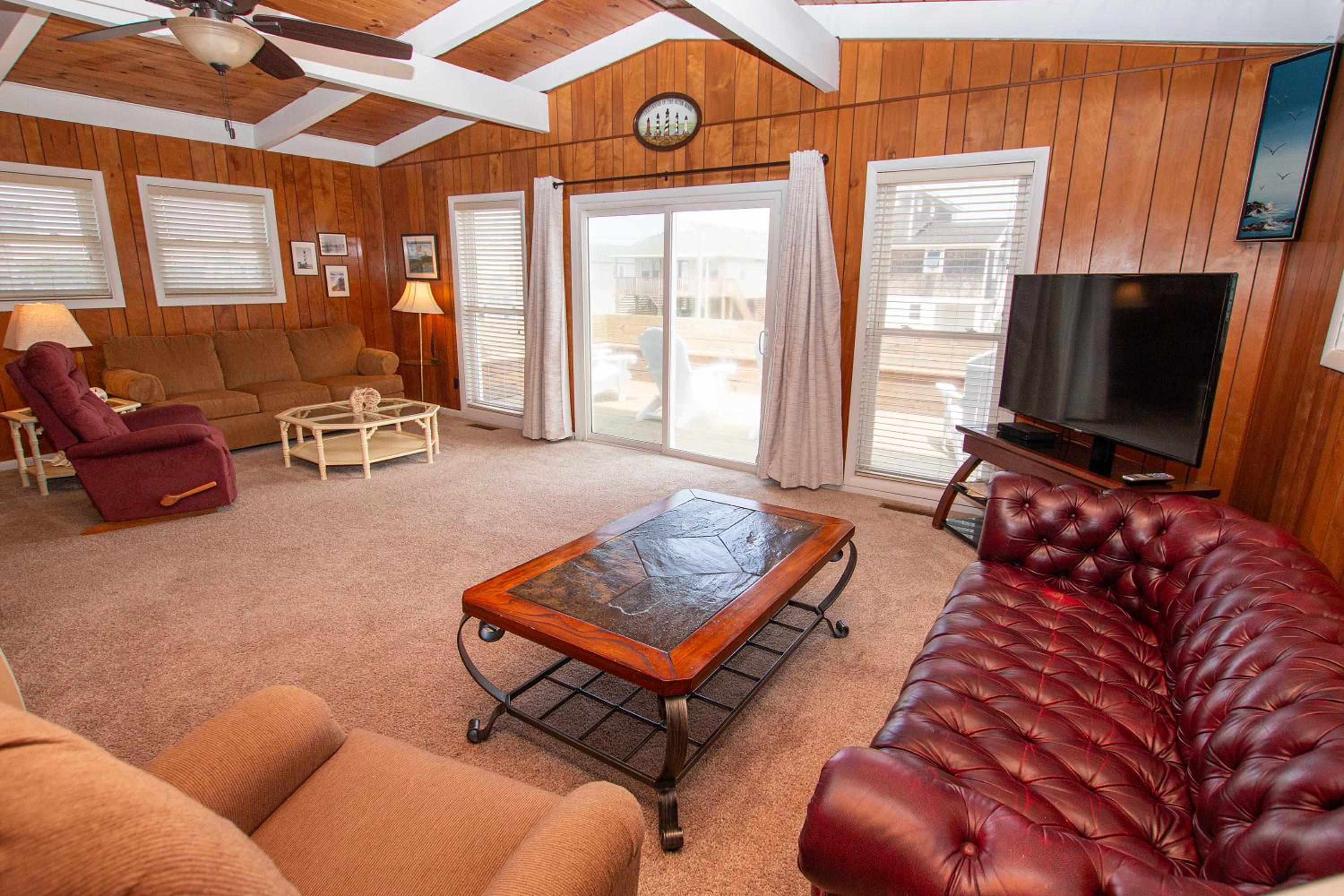 Oceanside, Sun Deck, Close to beach! KH106, Annie Oakley view 3