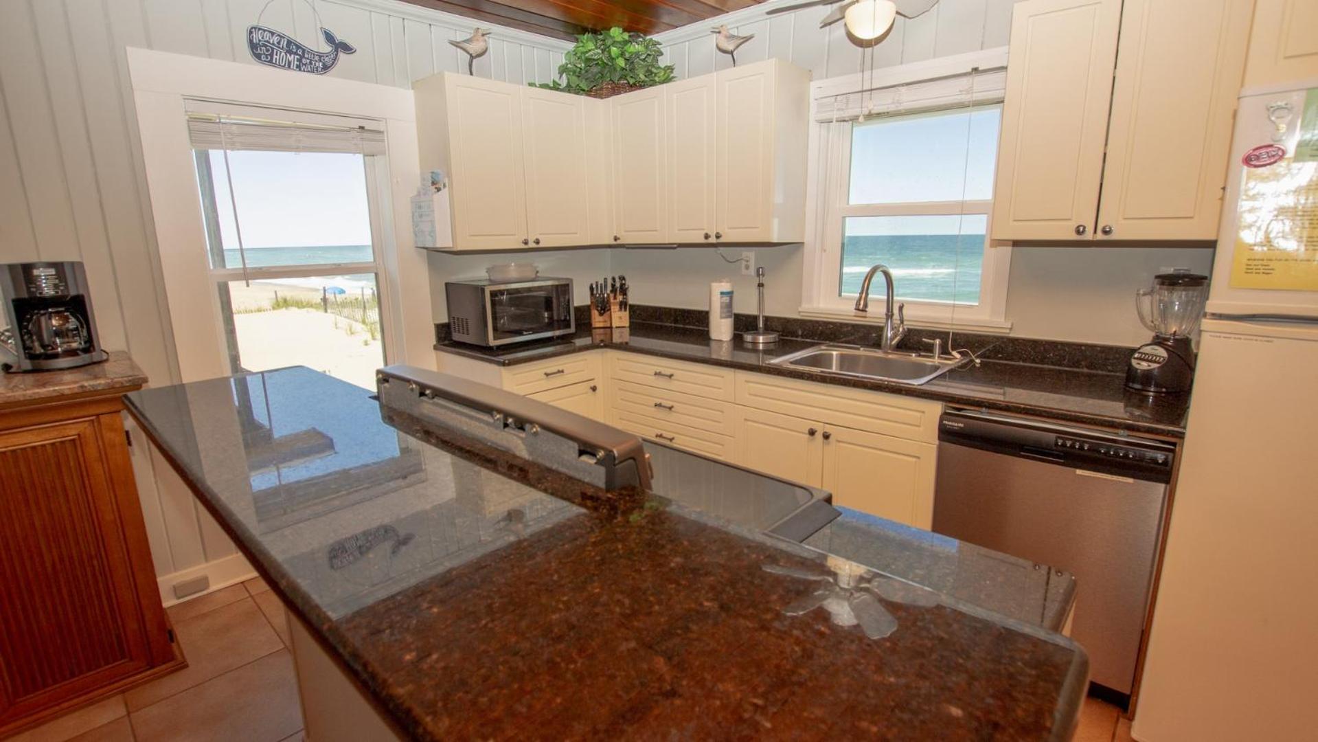 OCEANFRONT, Ocean Views, Sun Deck KH16, The Only Place