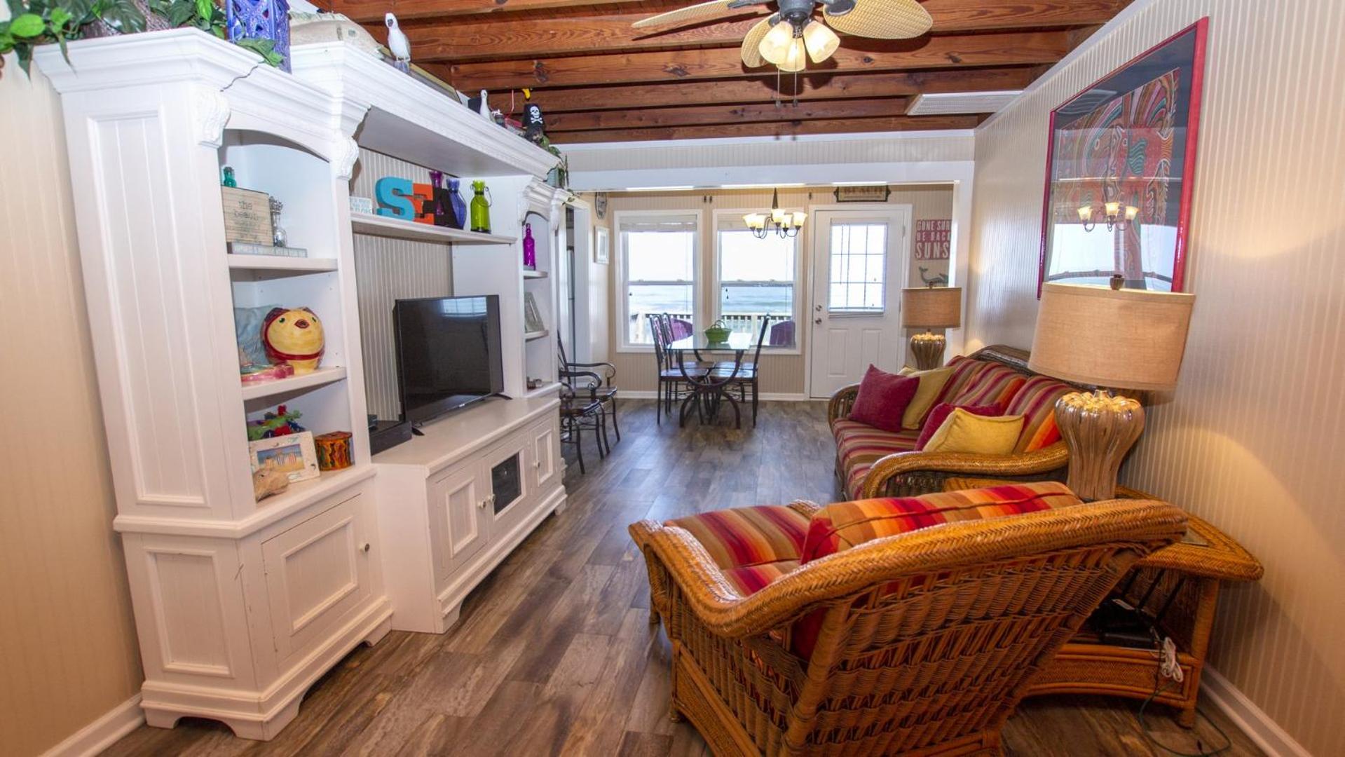 OCEANFRONT, Ocean Views, Sun Deck, KH121, Pirate Queen view 3