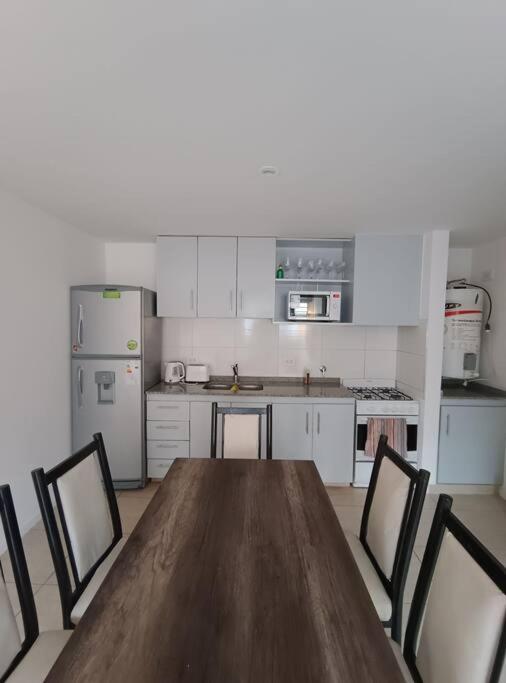 Departamento totalmente equipado excelente zona de mendoza