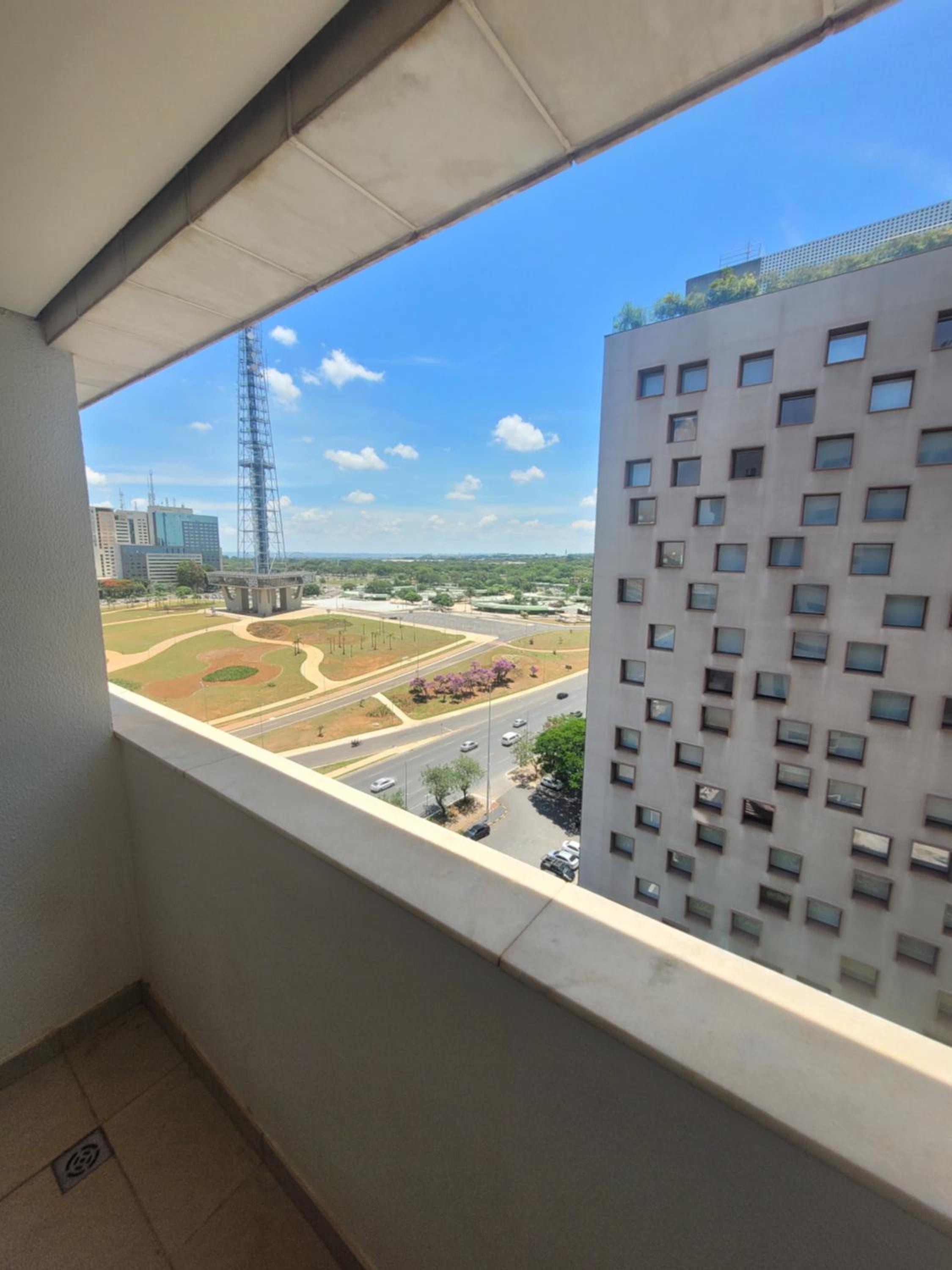 FLAT NO MERCURE BRASÍLIA LIDER, AO LADO DA ESPLANADA DOS MINISTÉRIOS, ESTÁDIO MANÉ GARRINCHA E CENTRO DE CONVENÇÕES, COM PISCINA, ACADEMIA, RESTAURANTE, RE