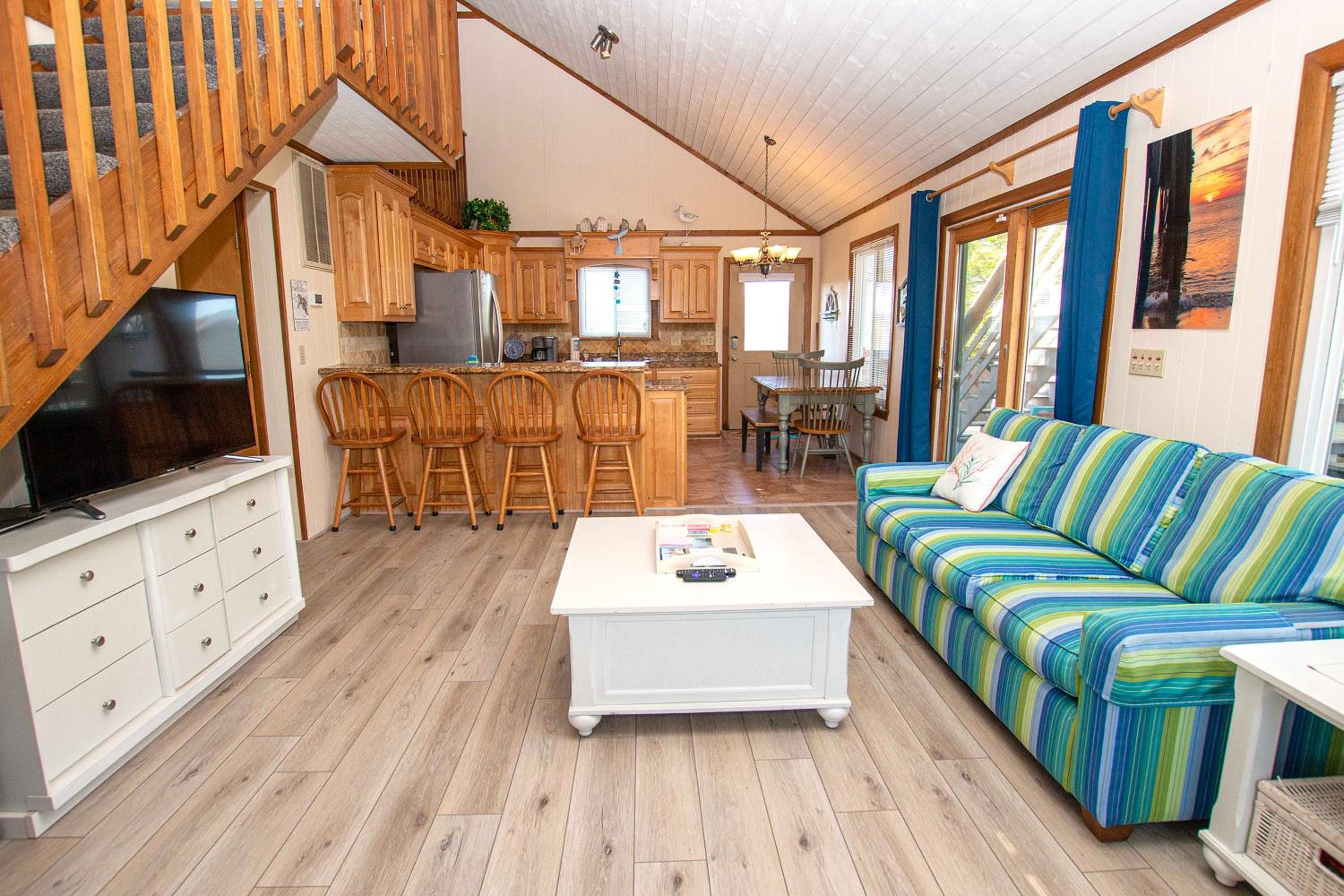 Oceanside, Private Pool, Hot Tub, MIL Suite, KH529, Sea Turtle Sunrise view 5