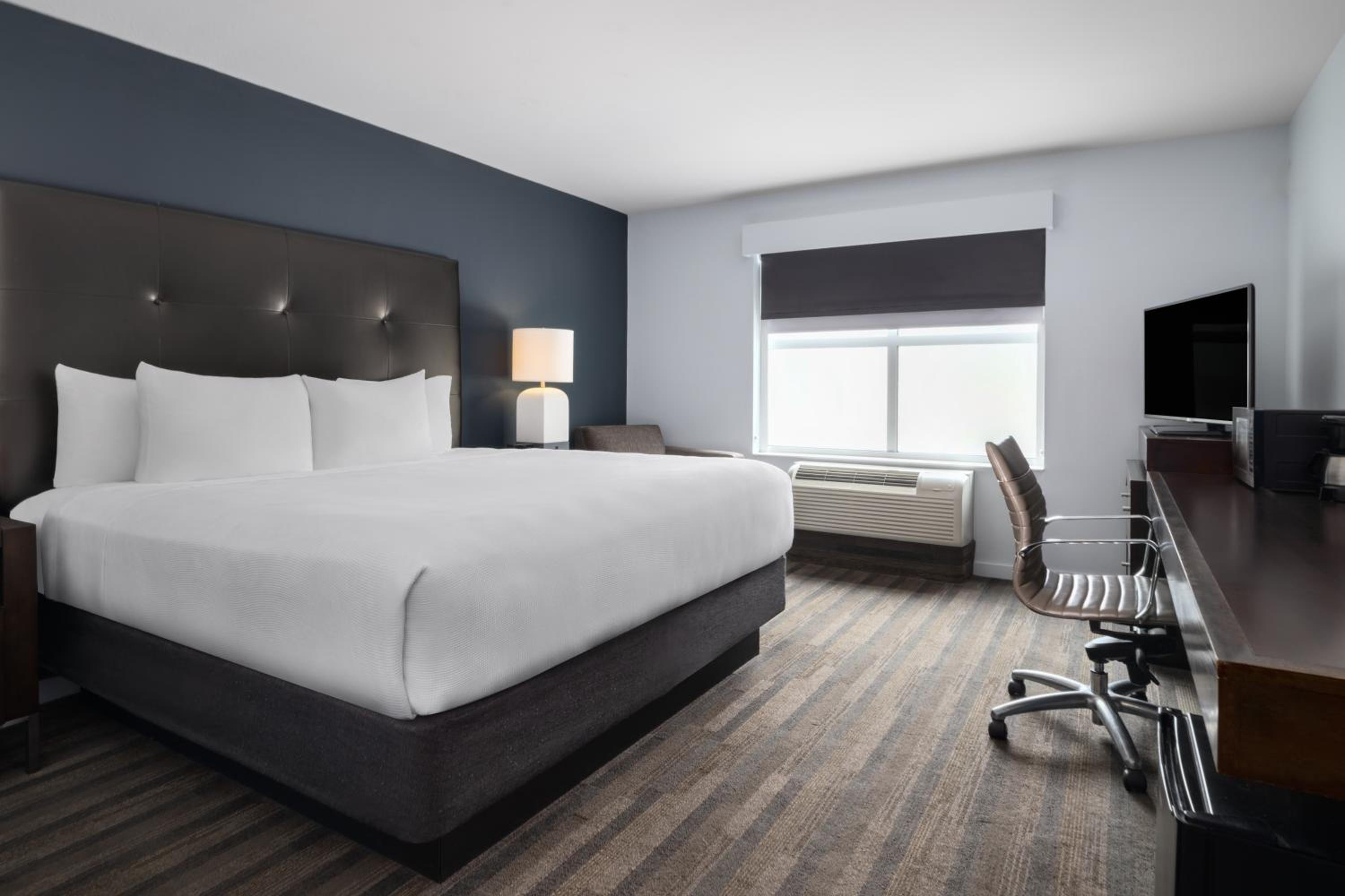 Shelton Vacations - HYATT House Shelton - Property Image 13