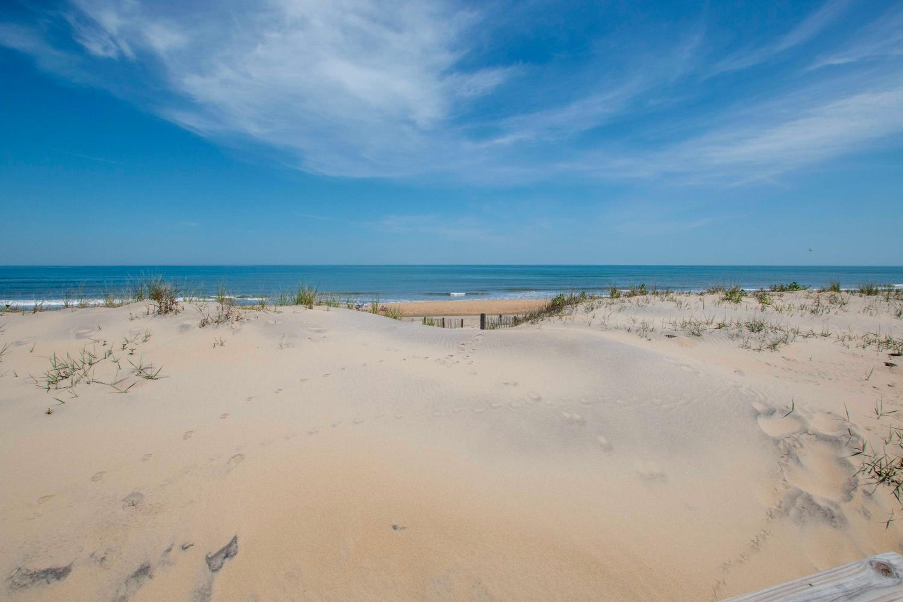 OCEANFRONT, Ocean Views, Close to Beach, Close to Shopping, KH55, Carolina Dream view 2
