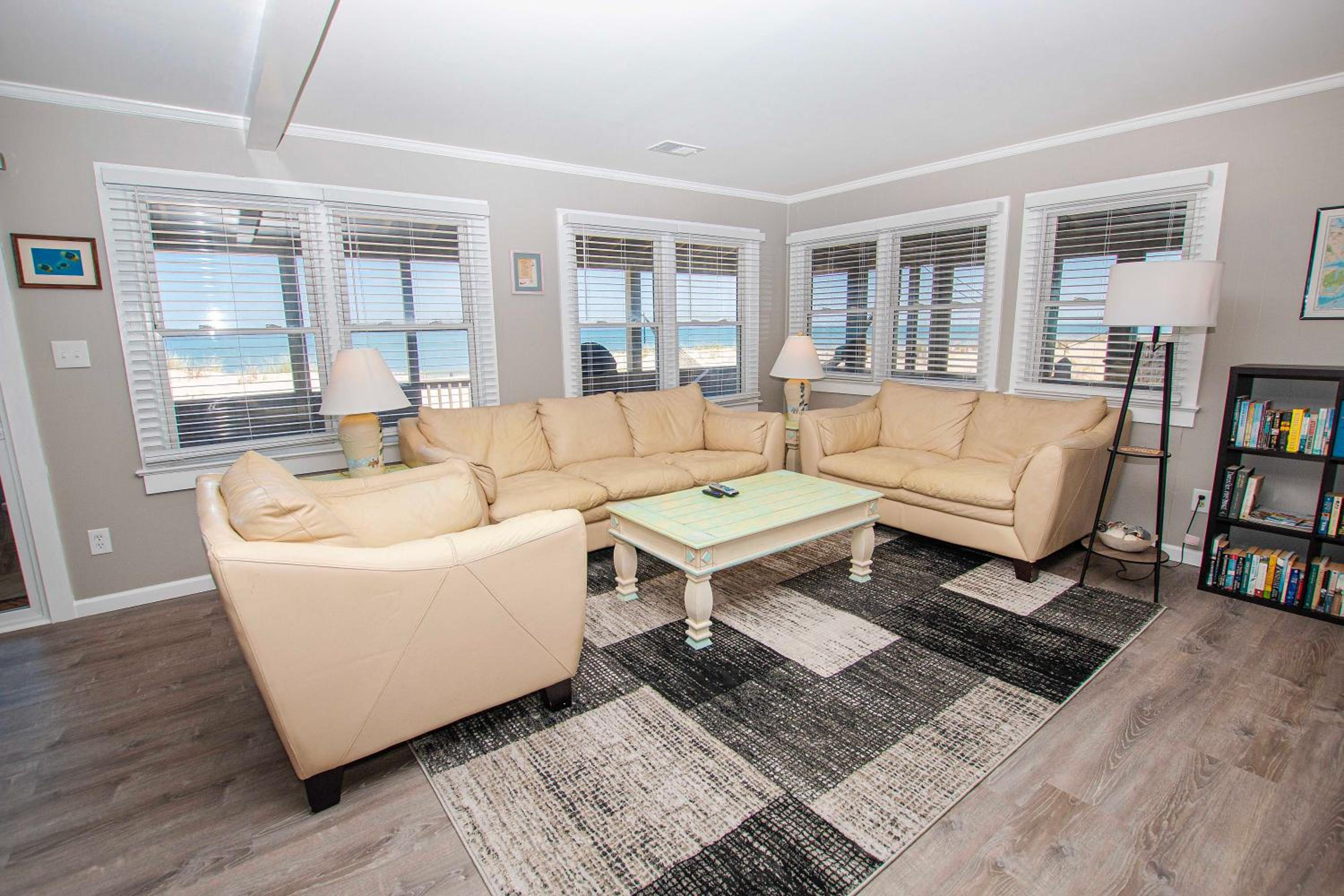 OCEANFRONT, Ocean Views, Close to Beach, Close to Shopping, KH55, Carolina Dream view 3