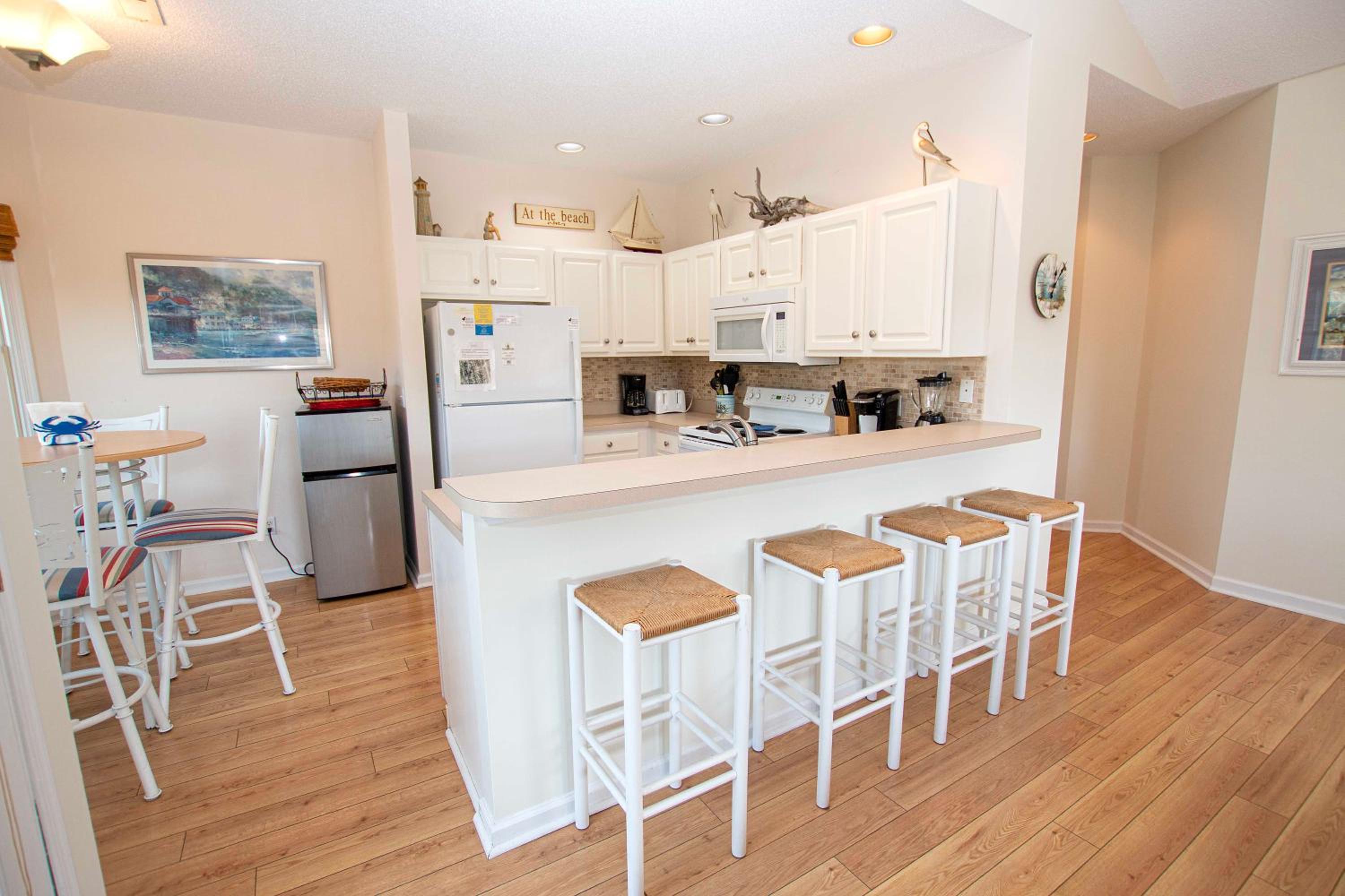 Oceanside, Community Pools, Community Seasonal Trolley, Community Tennis, M402, Bliss view 4