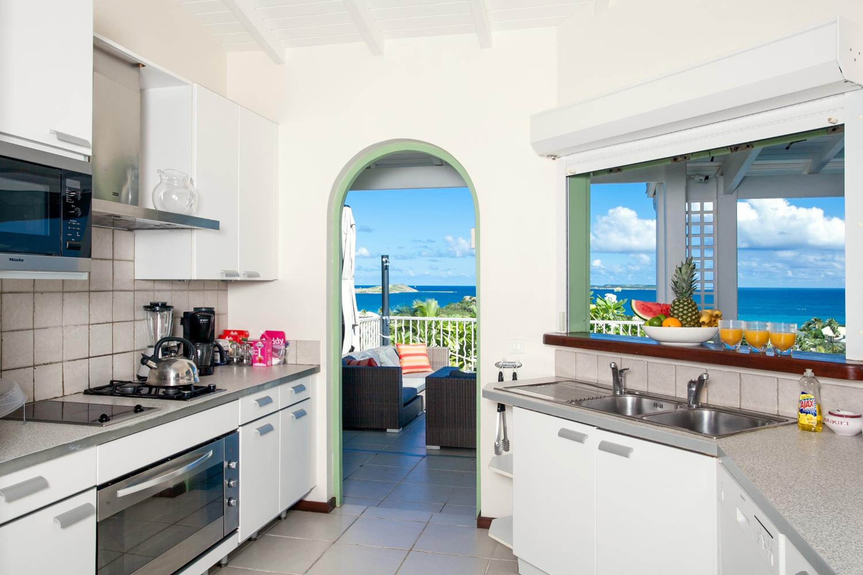 Private Orient Bay Villa with Spectacular Views view 3