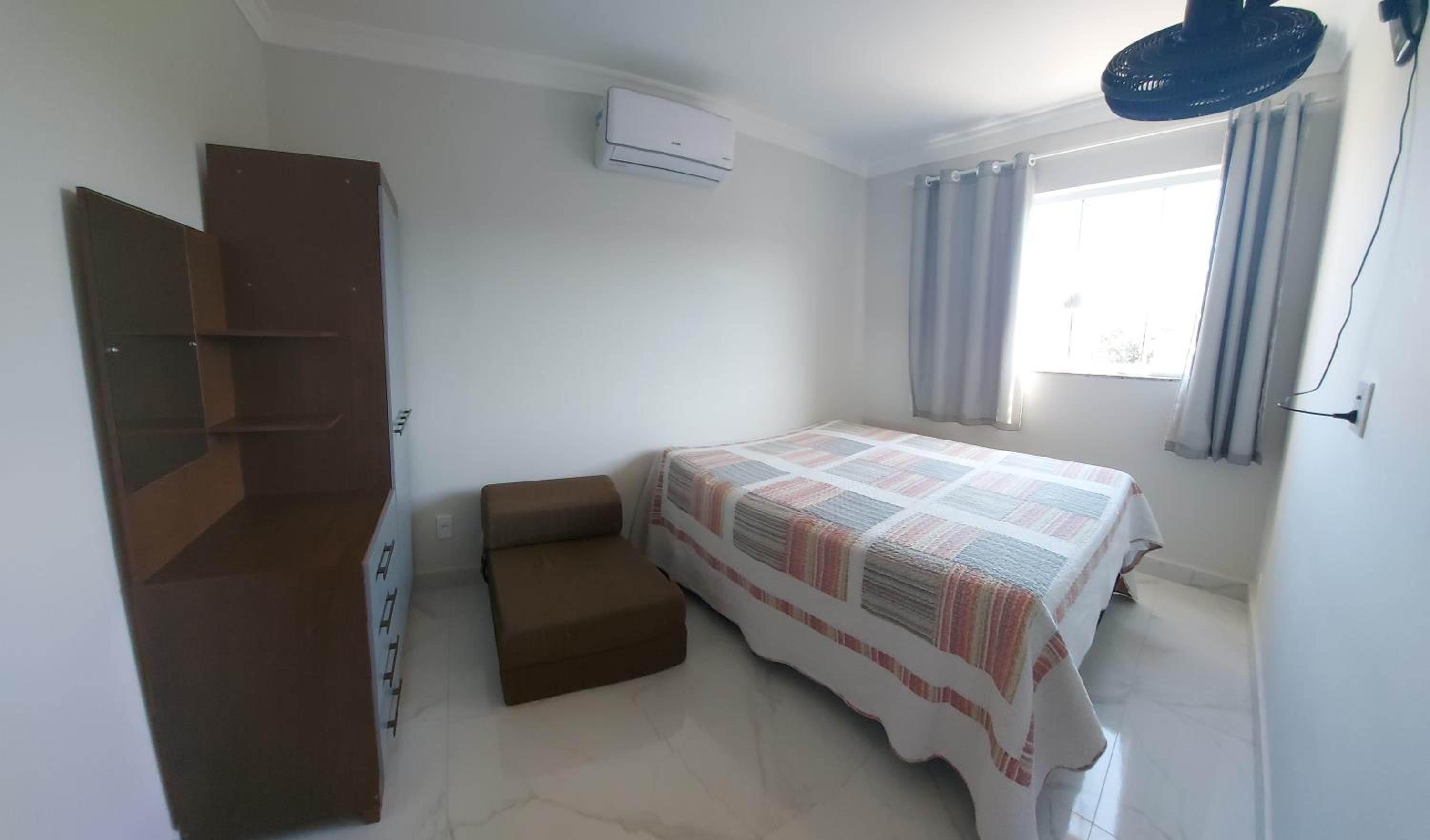 Apartamento Praia Ponta da Fruta para até 4 pessoas 203